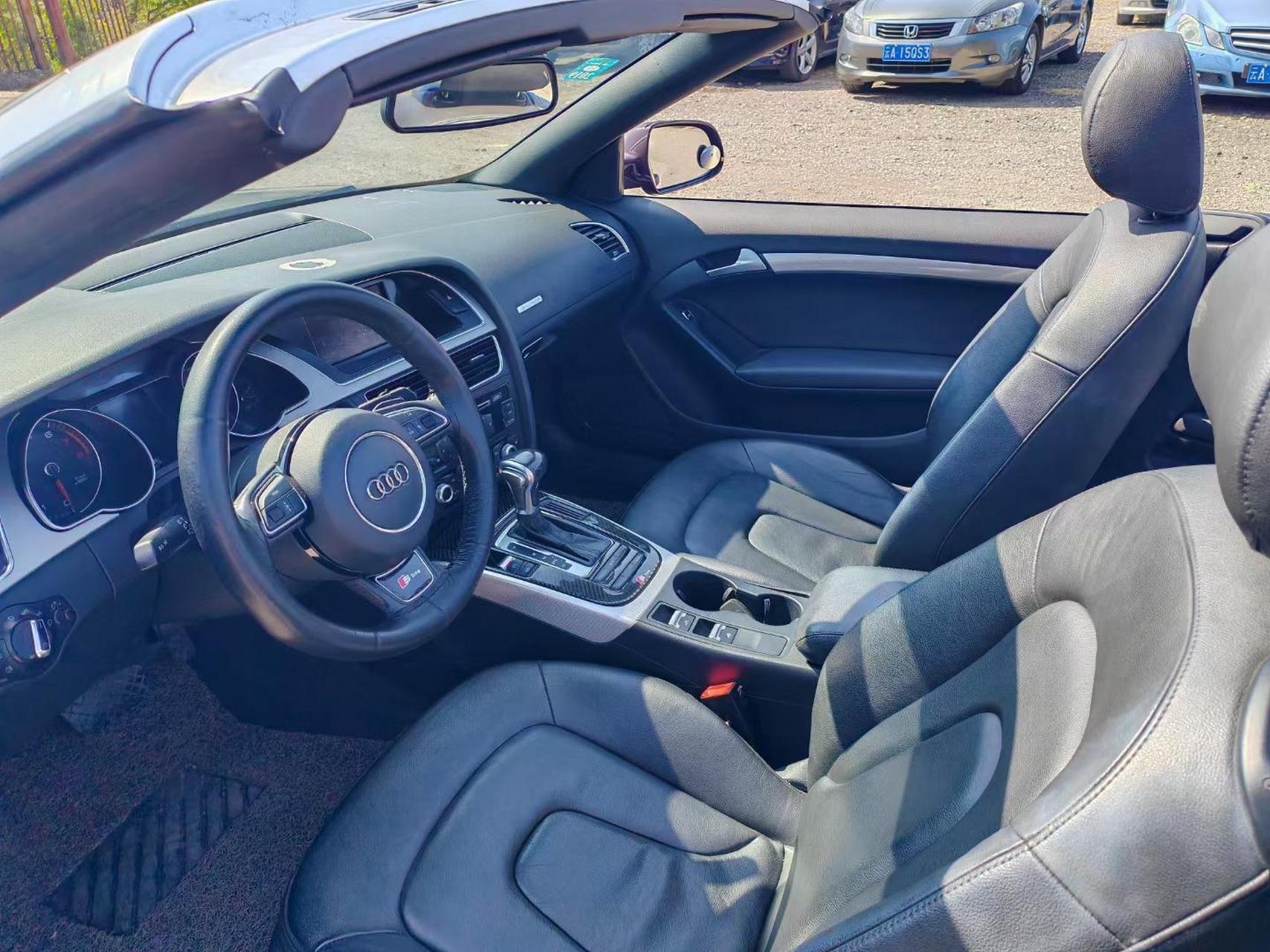 极品,,13年奥迪a5两门四座敞篷,,2.