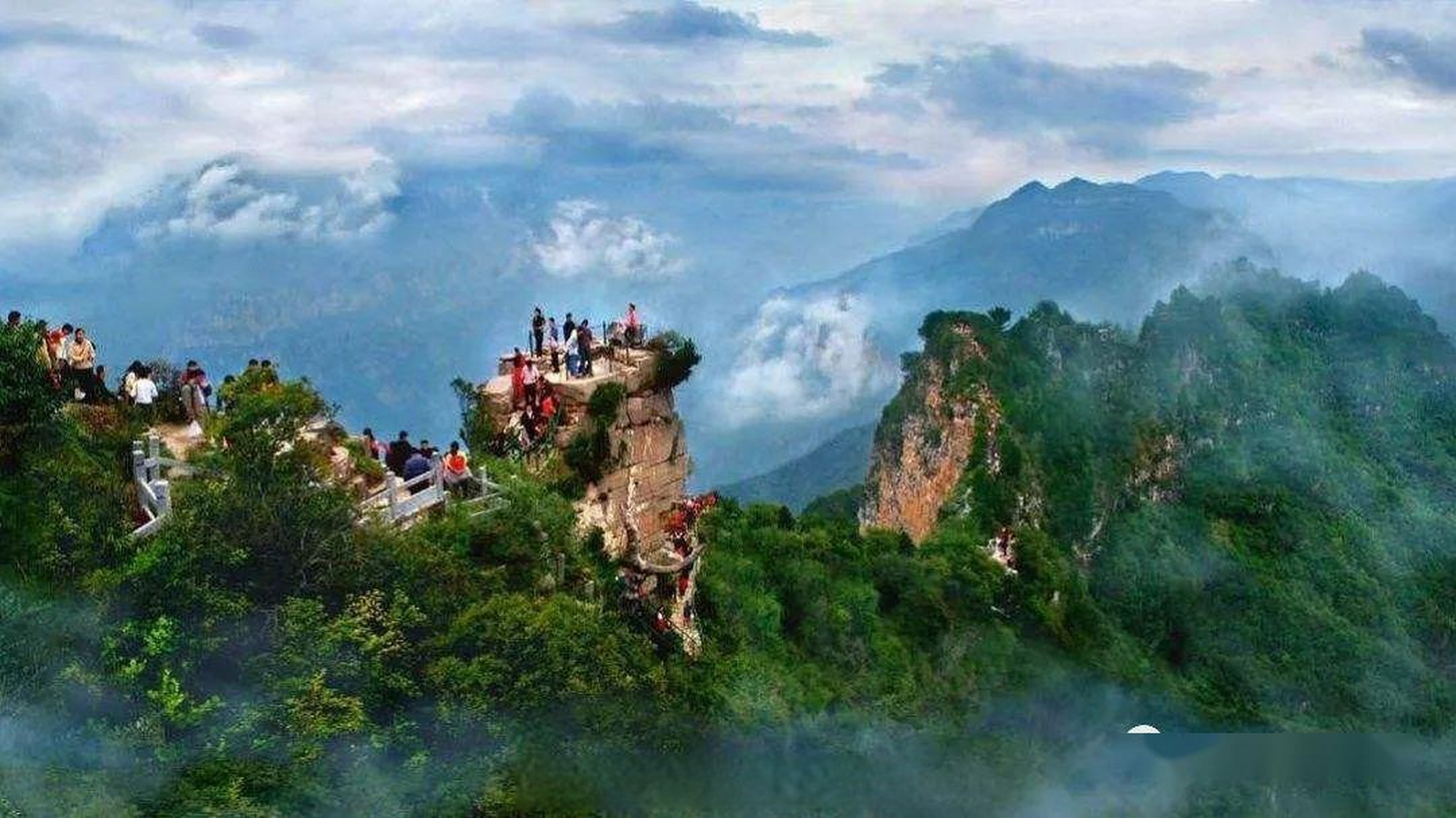 记者从市文广旅局获悉,云台山,神农山,陈家沟等景区推出免门票或