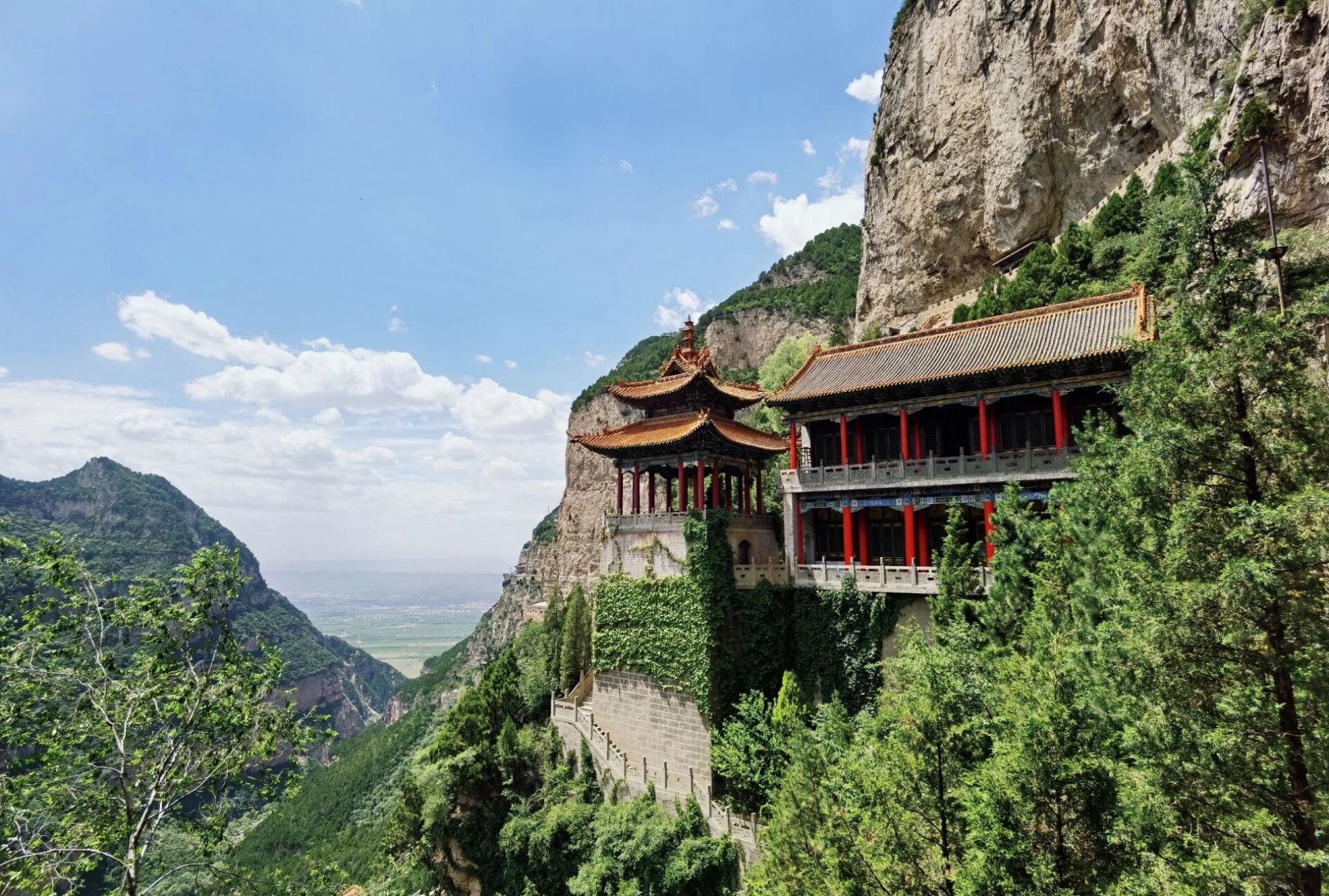 山西介休绵山 一个超级小众又绝美的地方 绵山 位于山西晋中市南槐志