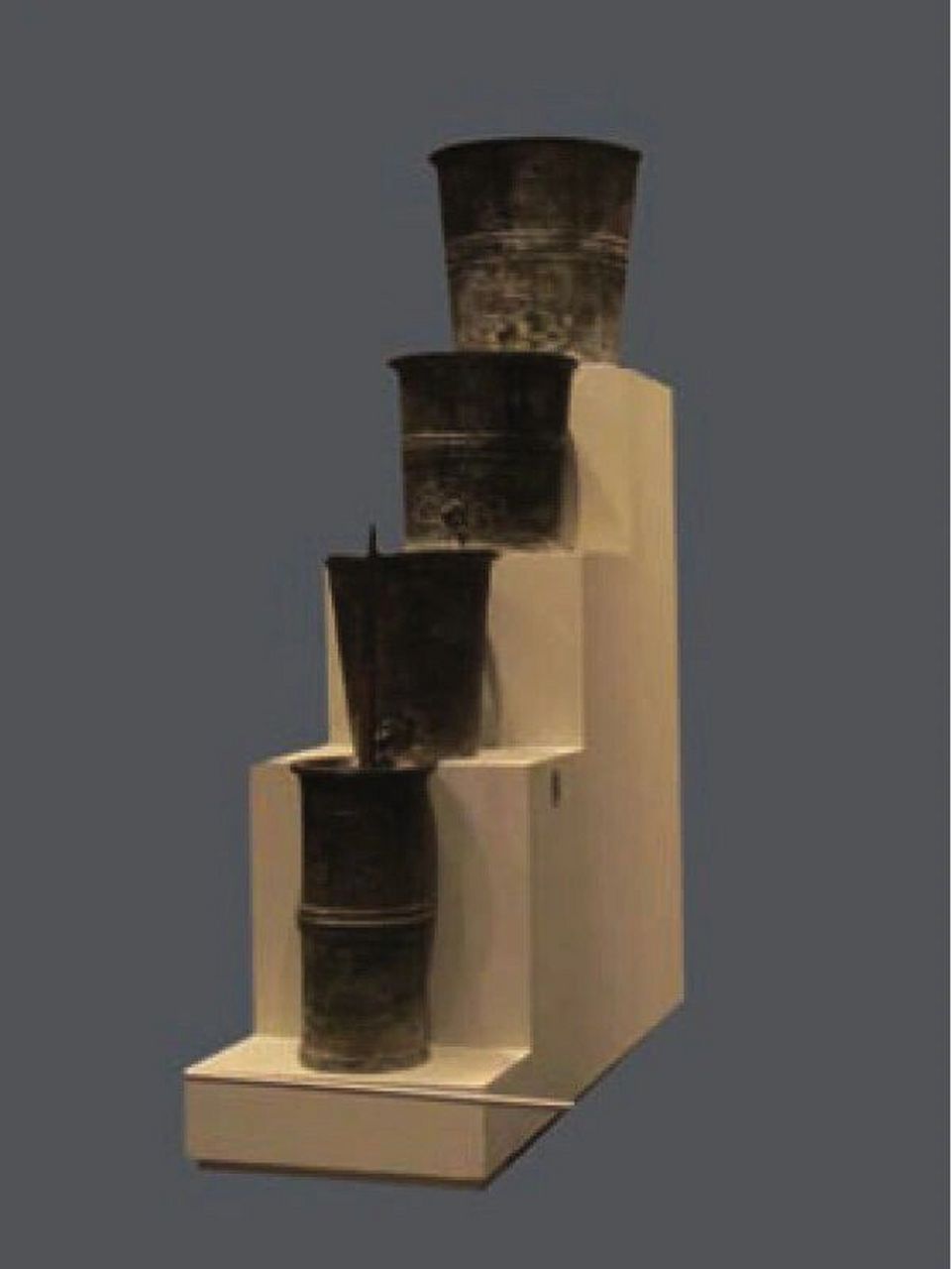 比起日晷和漏刻计时,古代还有种更简便的计时工具——燃香.