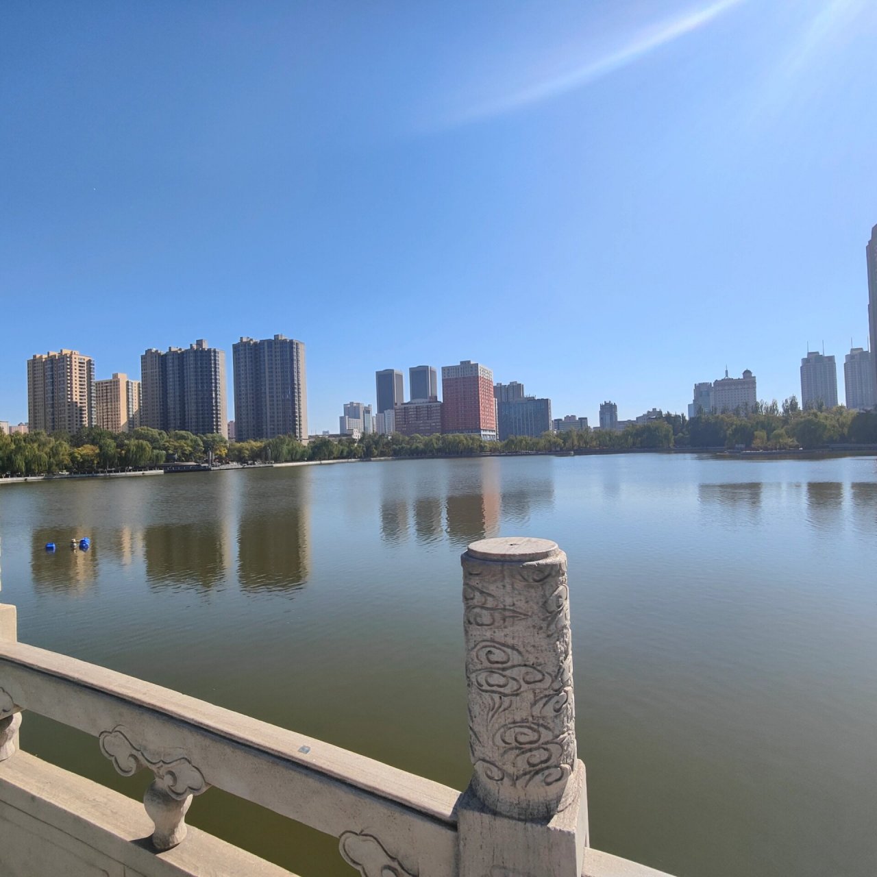 太原秋日龙潭公园 秋日的龙潭公园景色优美,秋高气爽!