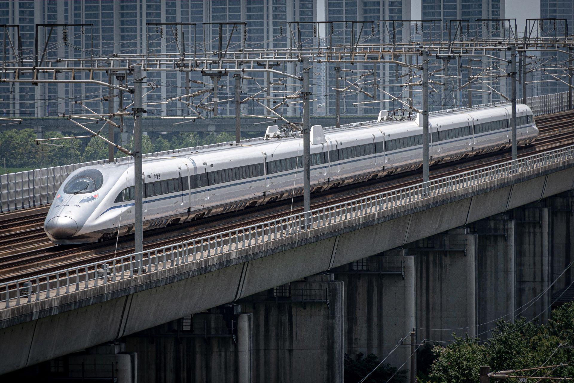 CRH2C-2150图片