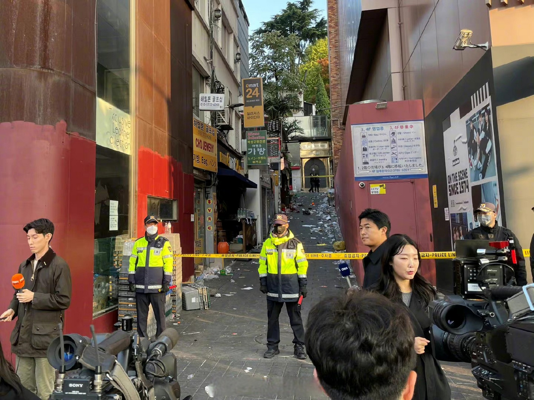 【#韩国首尔踩踏事故已致149死#】当地时间10月29日晚,韩国首尔龙山区