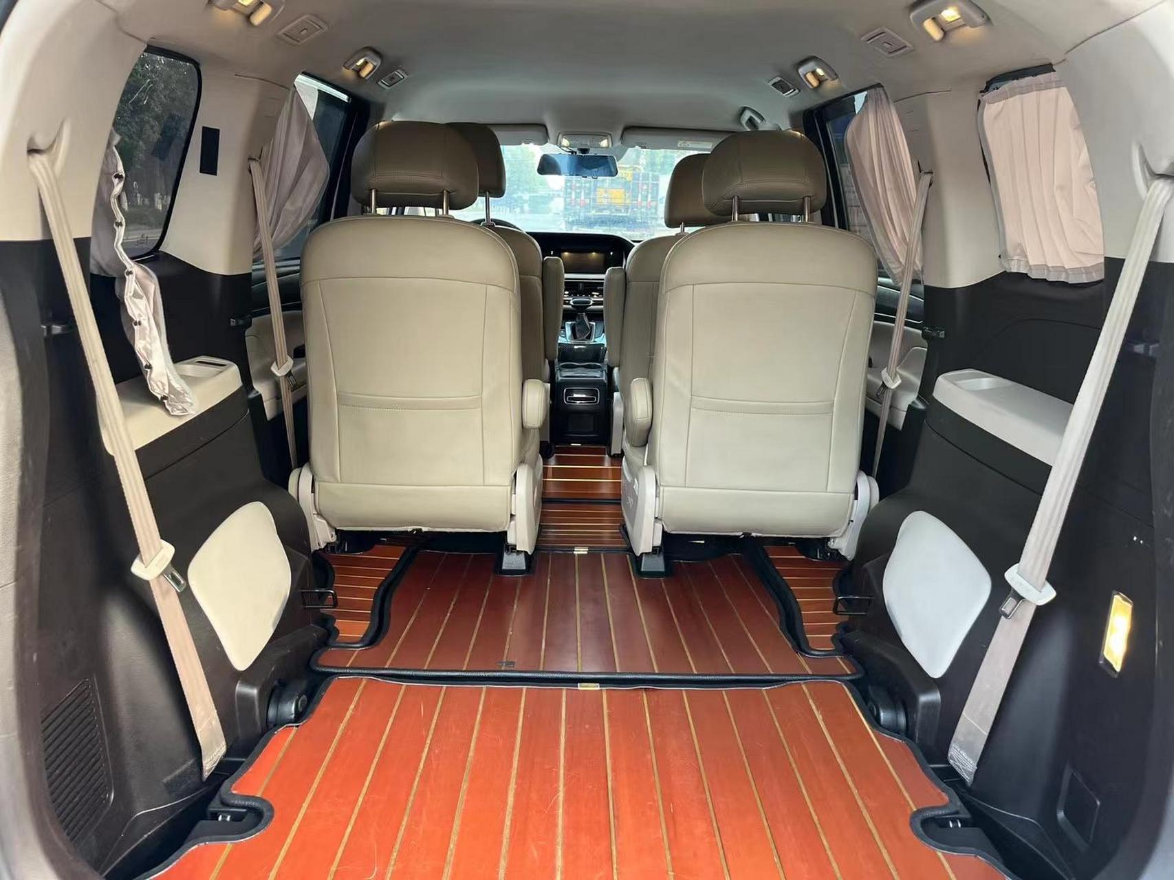 最新到店极品商务车,广汽传祺gm6 ,7座精英版,1.