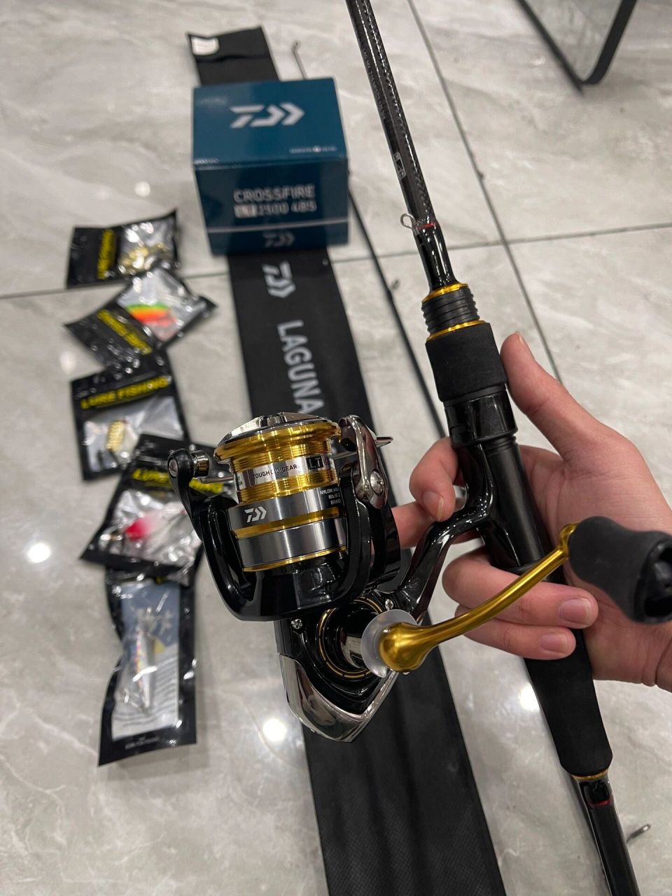 转手达亿瓦路亚竿 达亿瓦轮子2500型号 微物 转手达亿瓦路亚竿  达亿