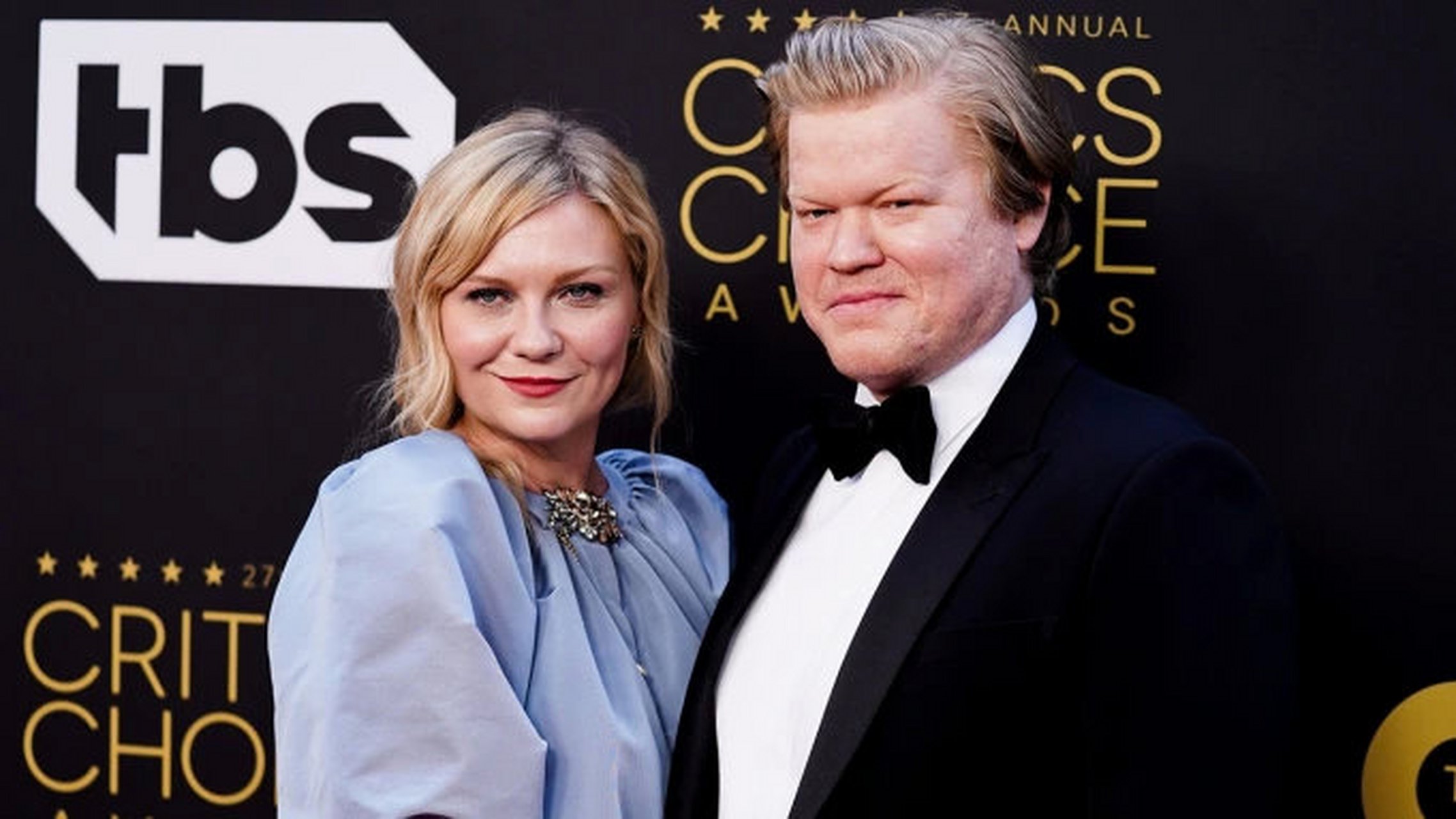 克斯汀·邓斯特与杰西·普莱蒙宣布结婚!