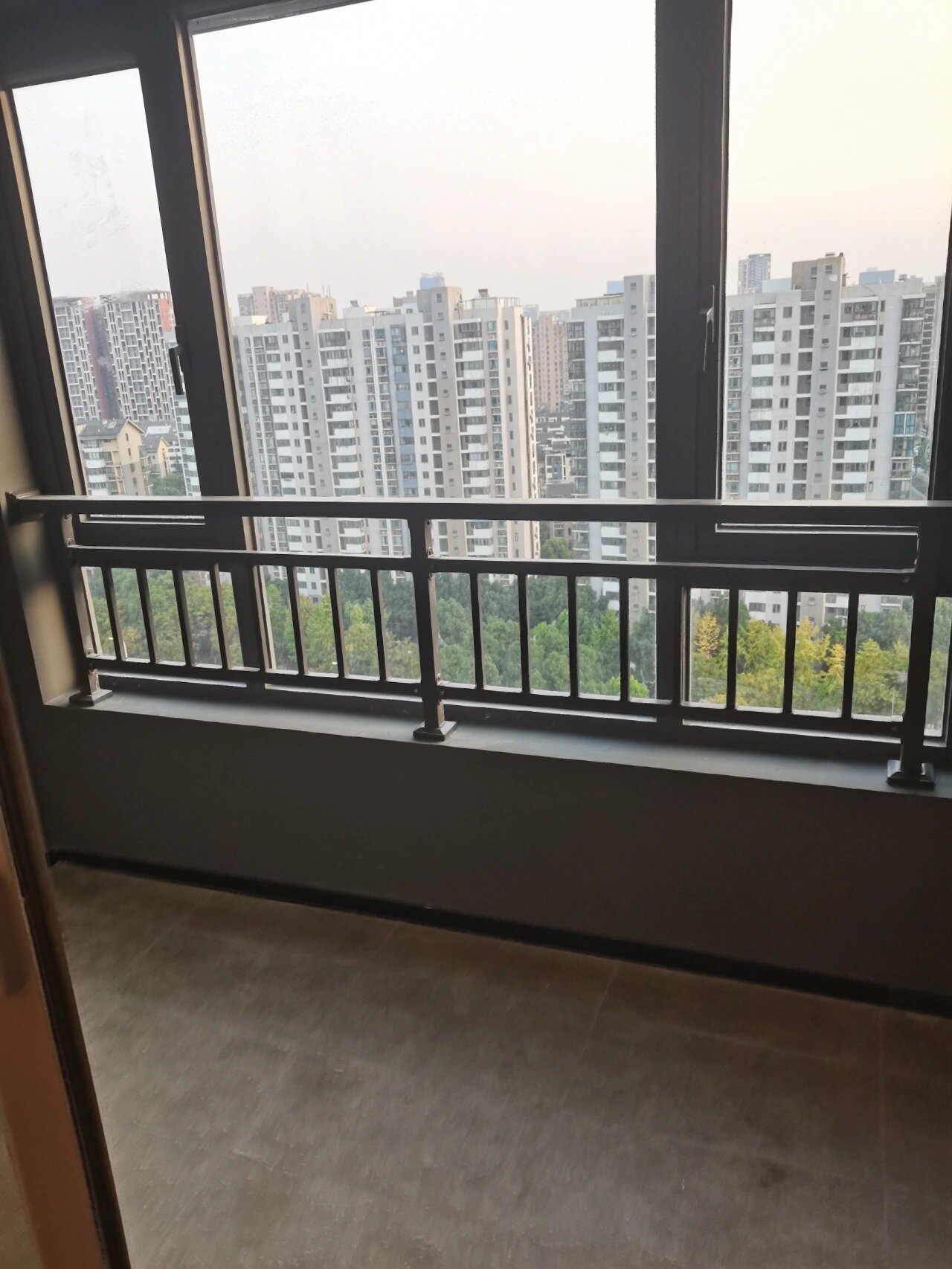 融创融宁府 精装交付 三房239万