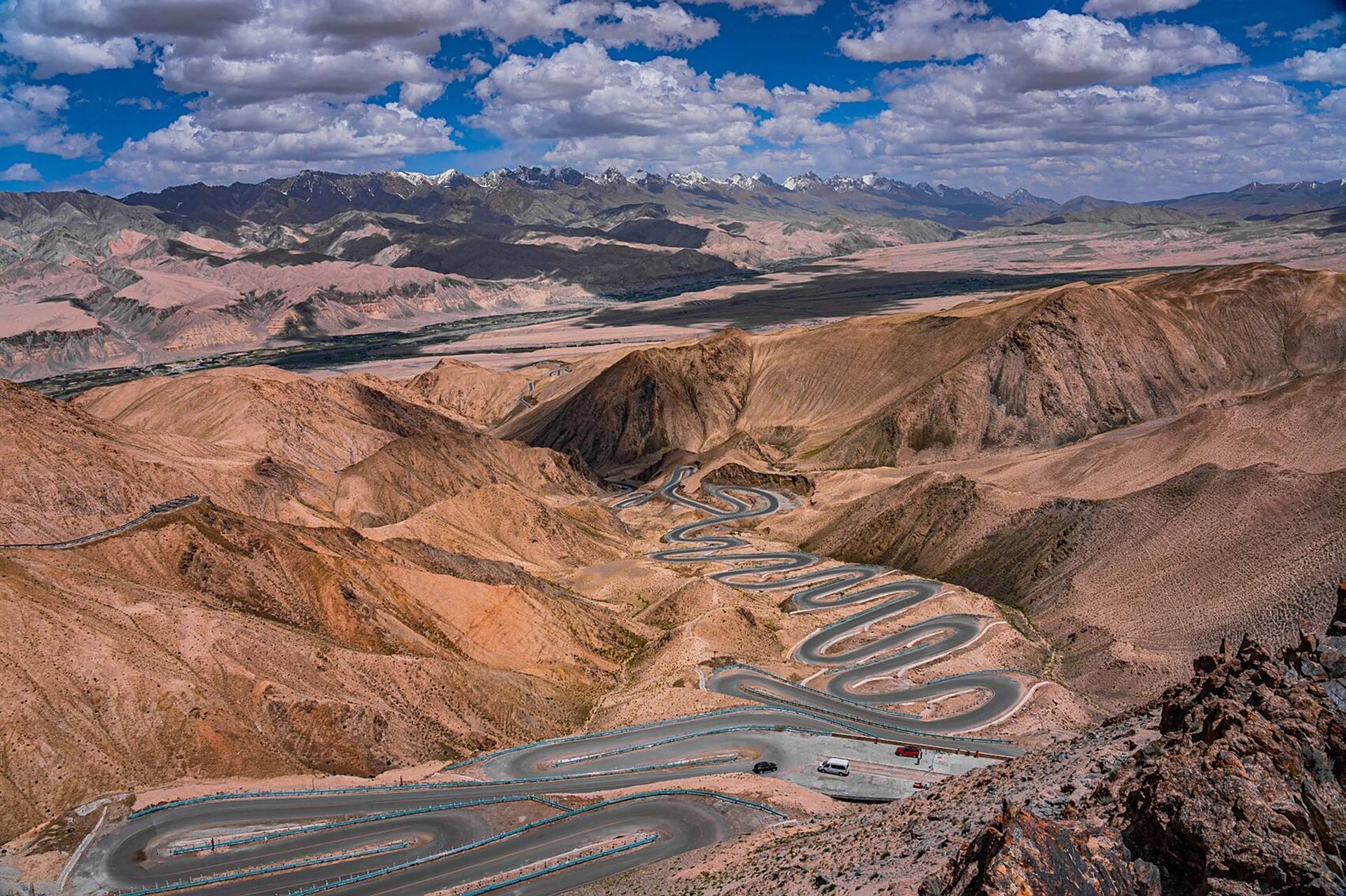 来新疆这么多天就为了这块牌子——盘龙古道 "今日走过了所有弯路,从
