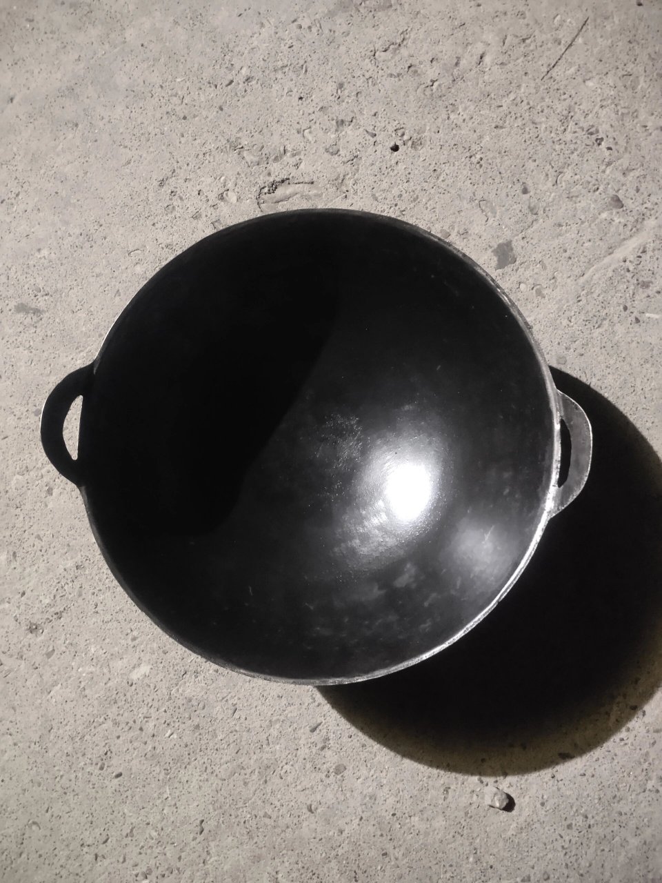 老式铸铁双耳锅,已售留念 直径39重6斤