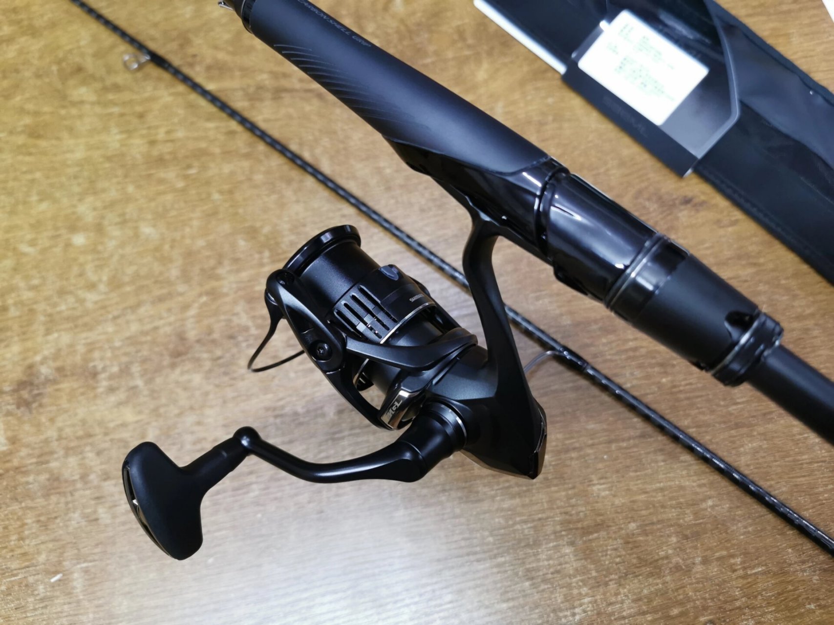 远投路亚竿中的"屋顶" 如果露娜米斯直柄竿是远投"天花板",那么