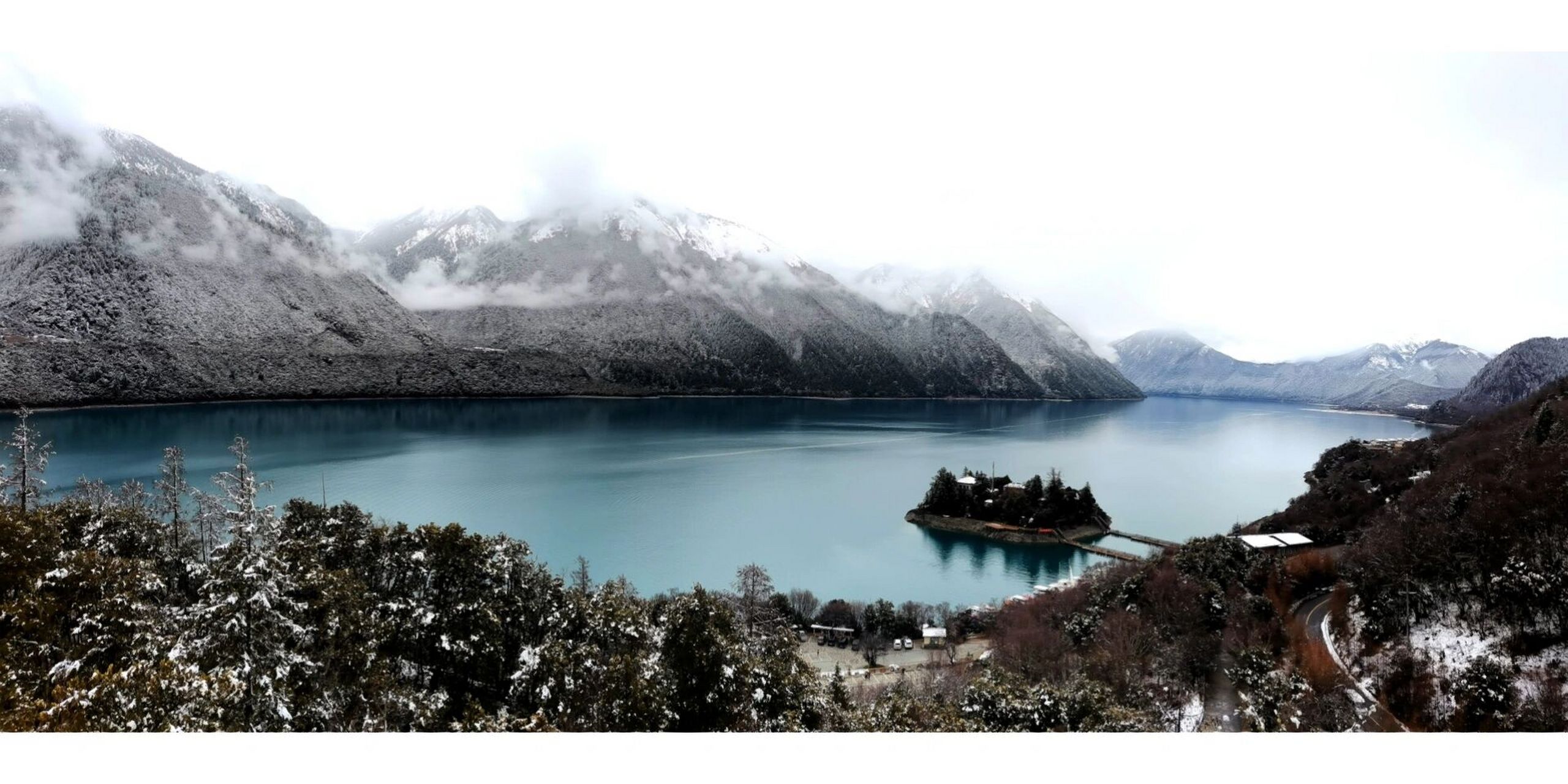 工布江达——巴松措 人间仙境 巴松措又名措高湖,湖面海拔3464米,湖呈