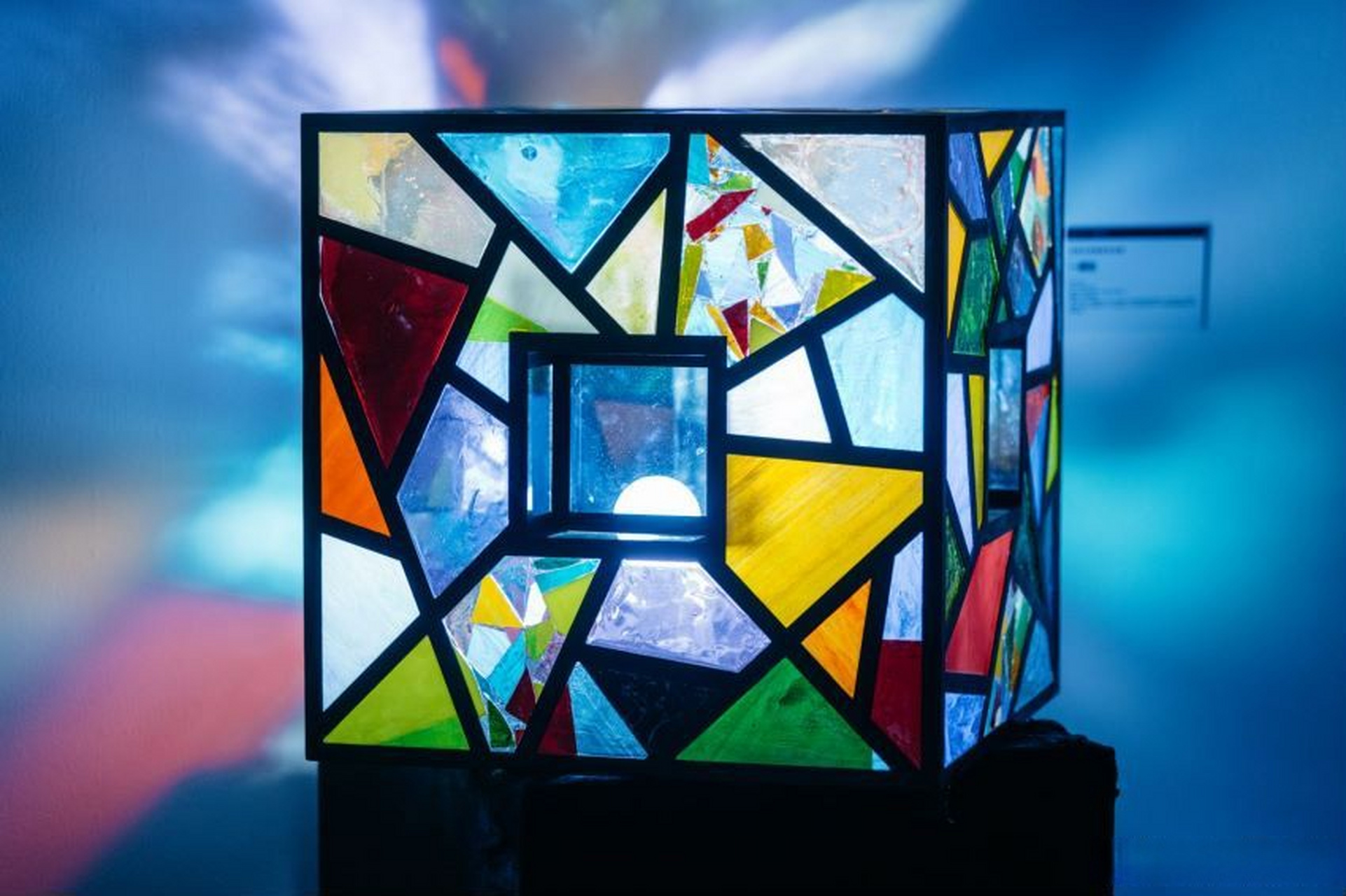 快来领取这份北大颗粒艺术展文创礼品吧!