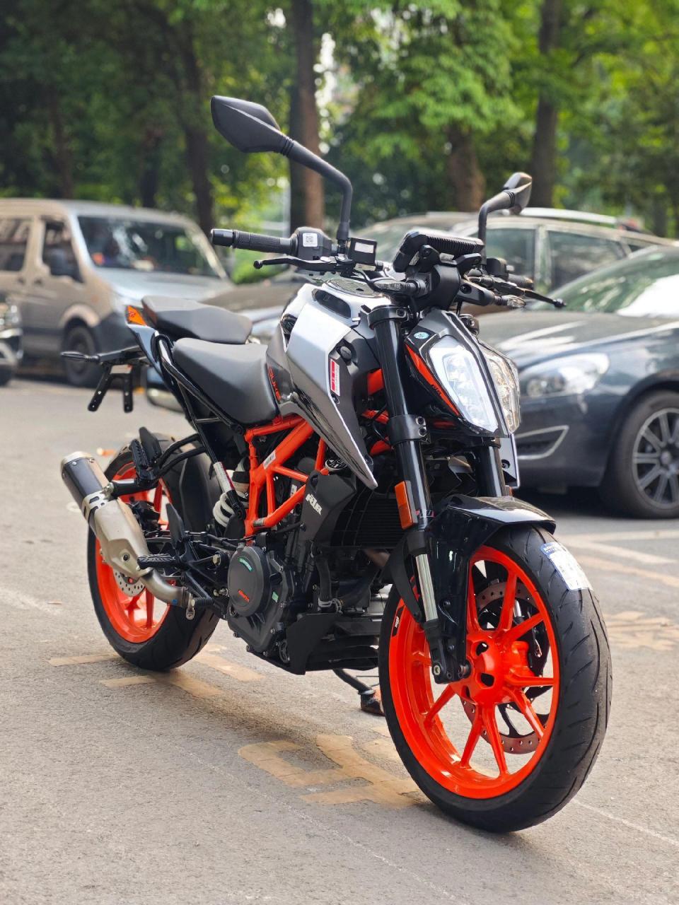 ktm390duke改宽胎图片