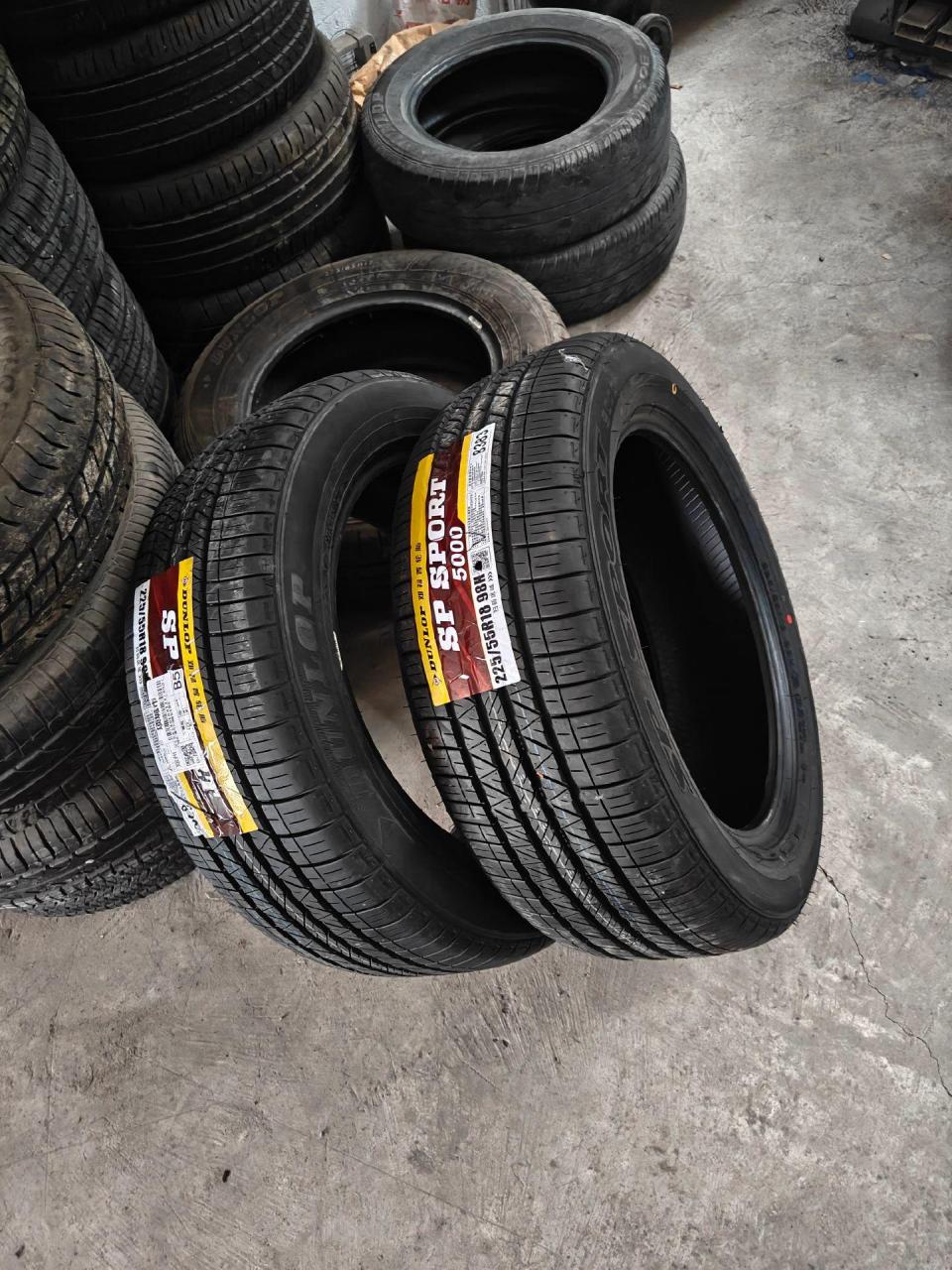 北京现代ix35更换邓禄普轮胎两条