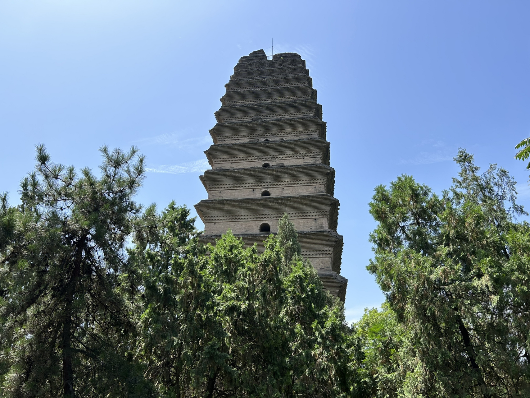 西安博物院和小雁塔属于同一个景区,为免费开放的景点,但需网上预约