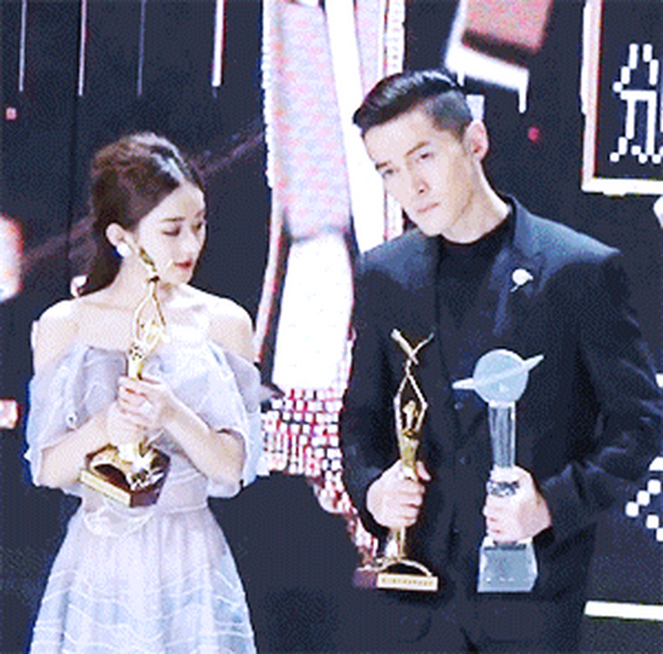 赵丽颖也在转型,可以跟胡歌合作一部正剧