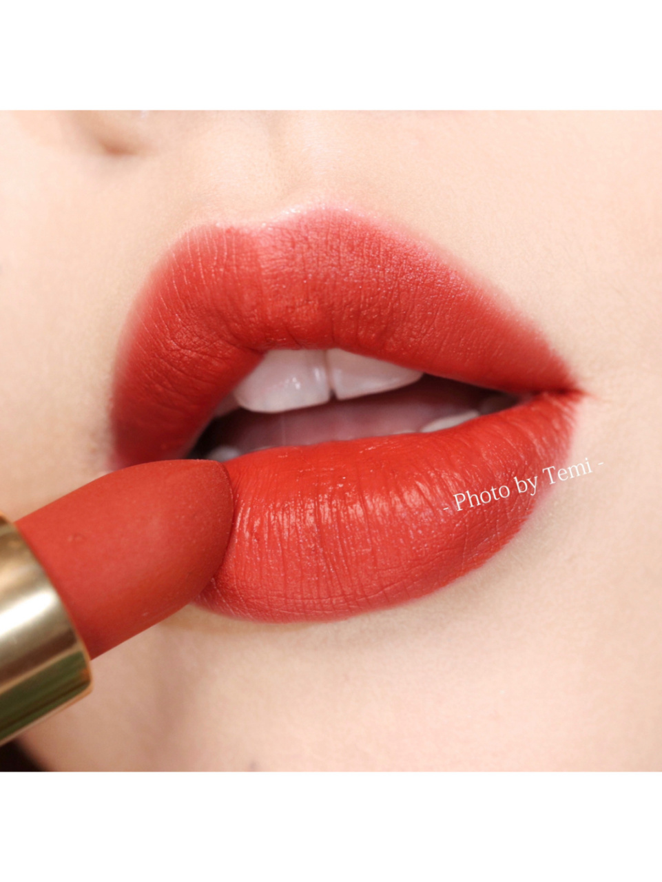 gucci 2019圣诞限定哑光金管口红(505#) 96来自:  先说一下「丘别