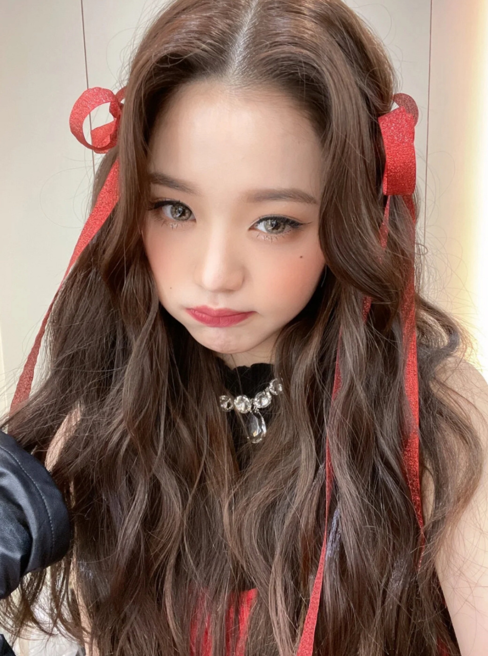 适合做头像的张元英美图6015 任何人没有这几张我都会伤心的ok?