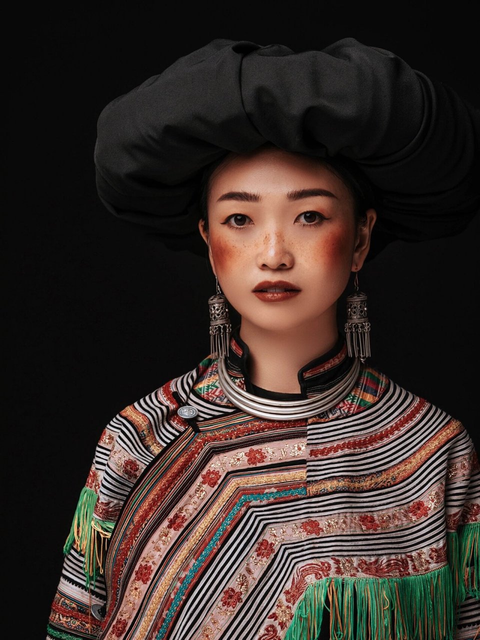 拉祜族～少数民族才是野性美 【拉祜族服饰特点】 拉祜族,是中国最