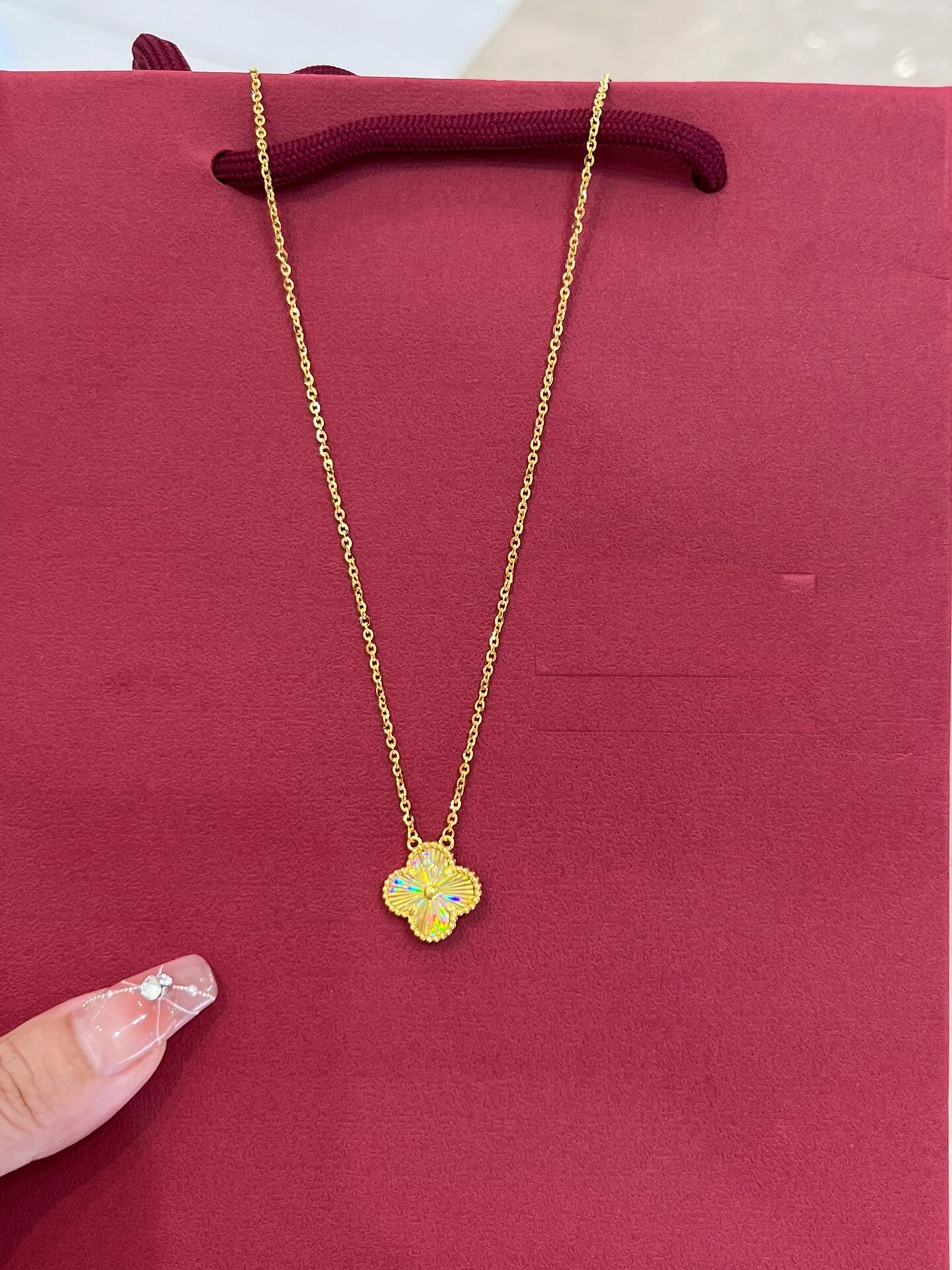 黄金四叶草炫彩项链 美鼠我了