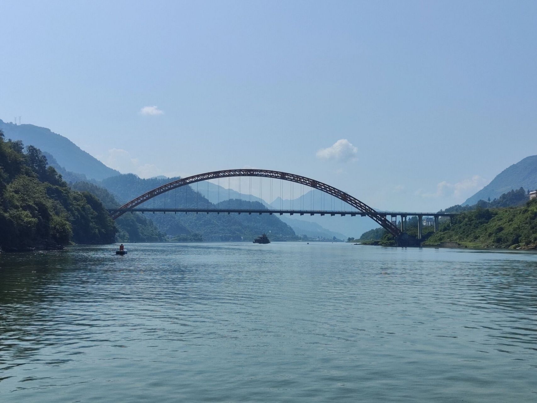 暑假带孩子自驾重庆,一路武隆到彭水,坐船游乌江画廊.风景真的太昧怂