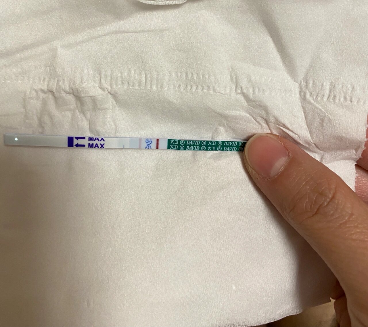 验孕棒一深一浅