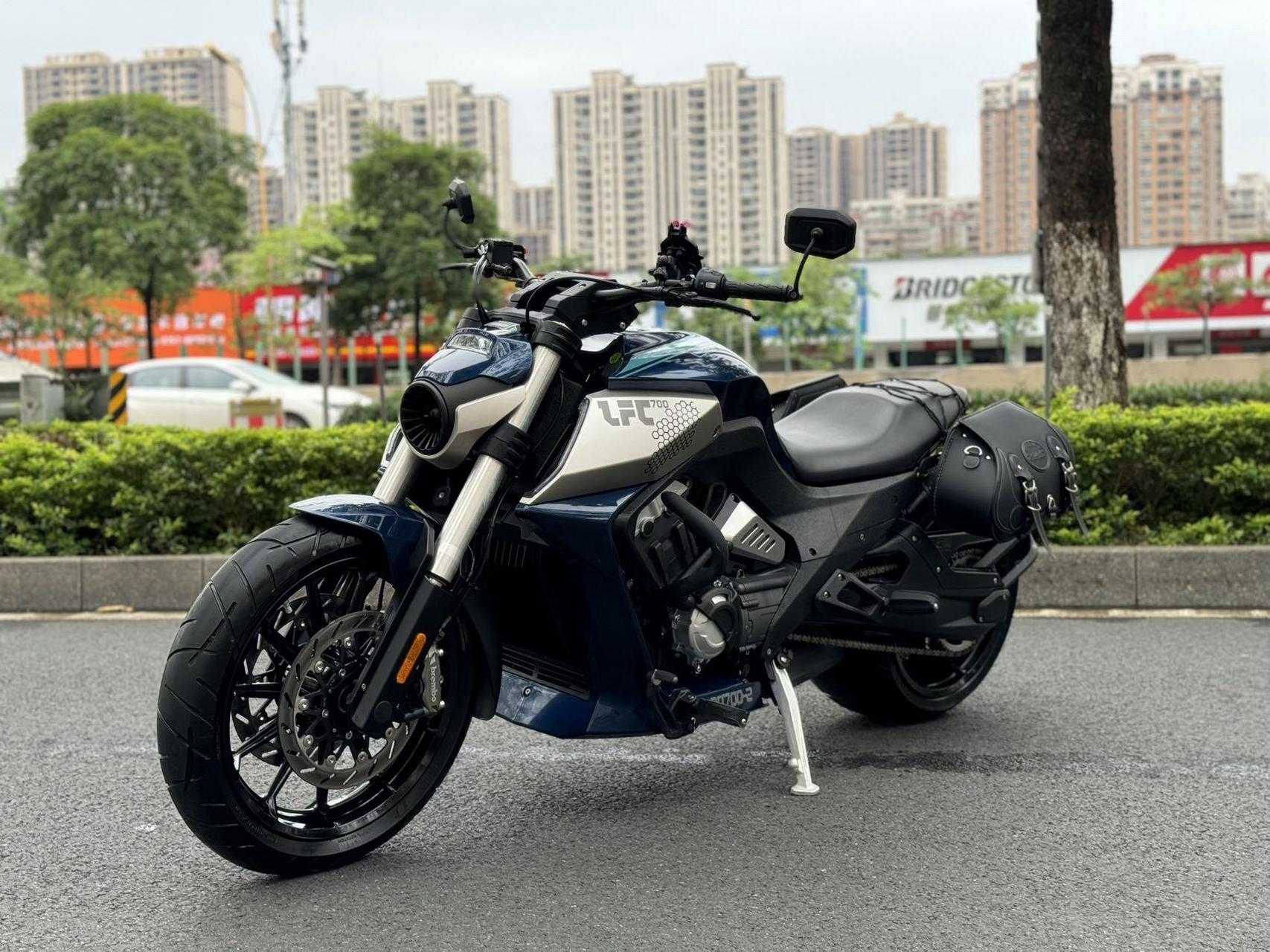 【品牌】奔达02燎700 【年份】2023年7月02 【里程】4k公里