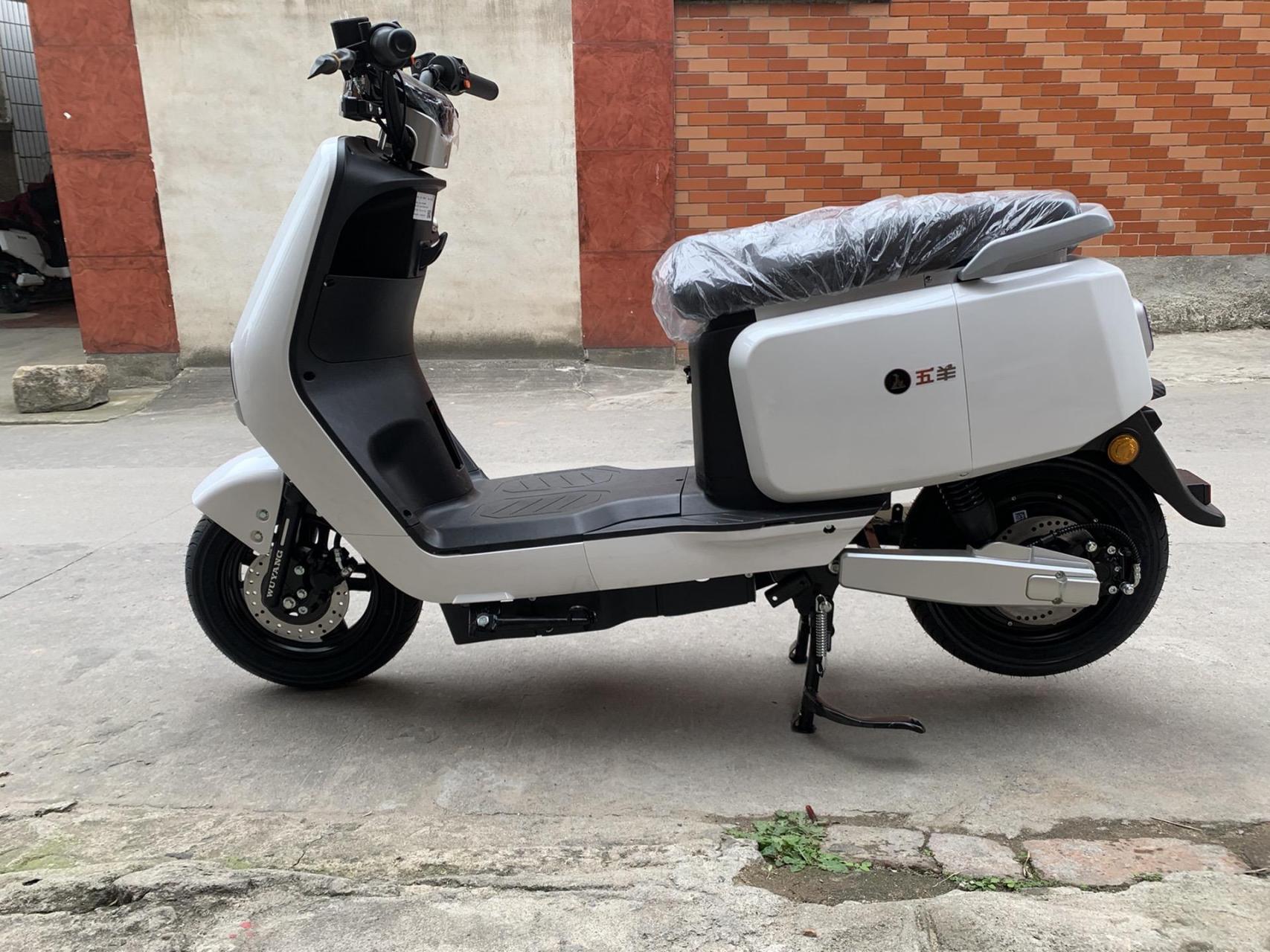 五羊电动车可挂芗城绿牌,前后碟刹,配六个大电池