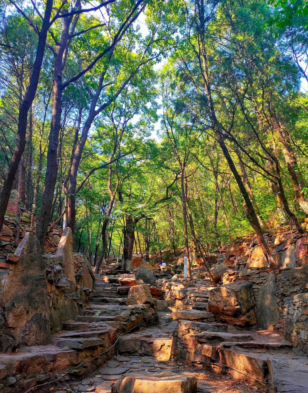 舞彩浅山峪子沟景区图片