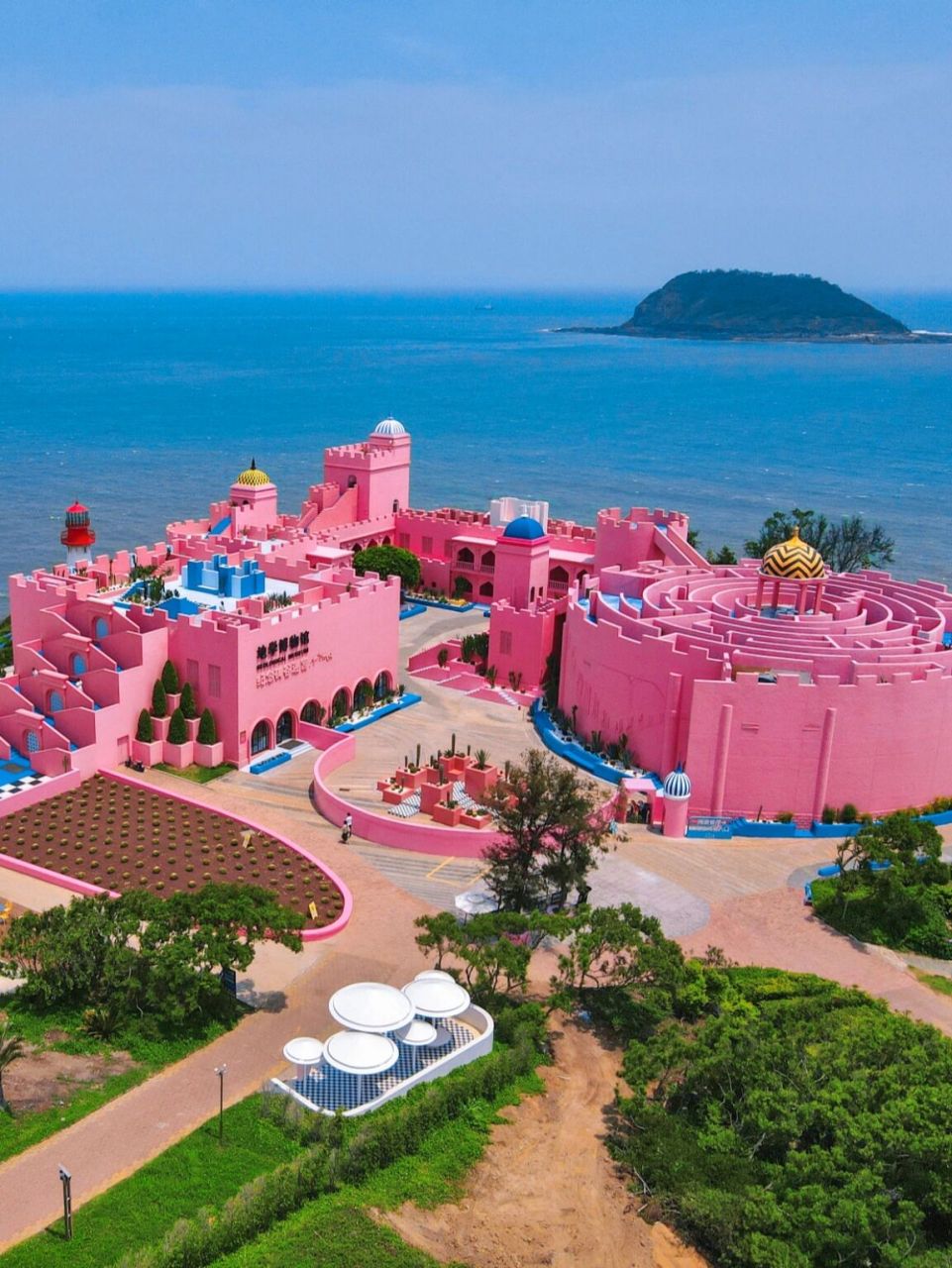 漳州火山岛|打卡现实版纪念碑谷和彩虹山 这个被评选为"中国最美的