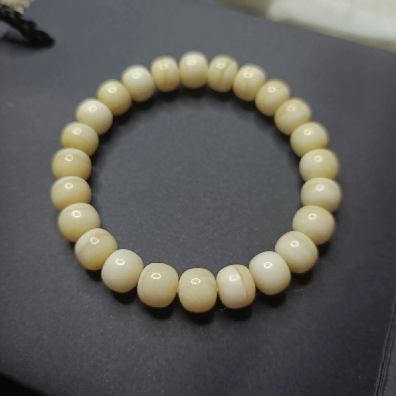 香香手串 8*9回血有要的嘛    私我吧