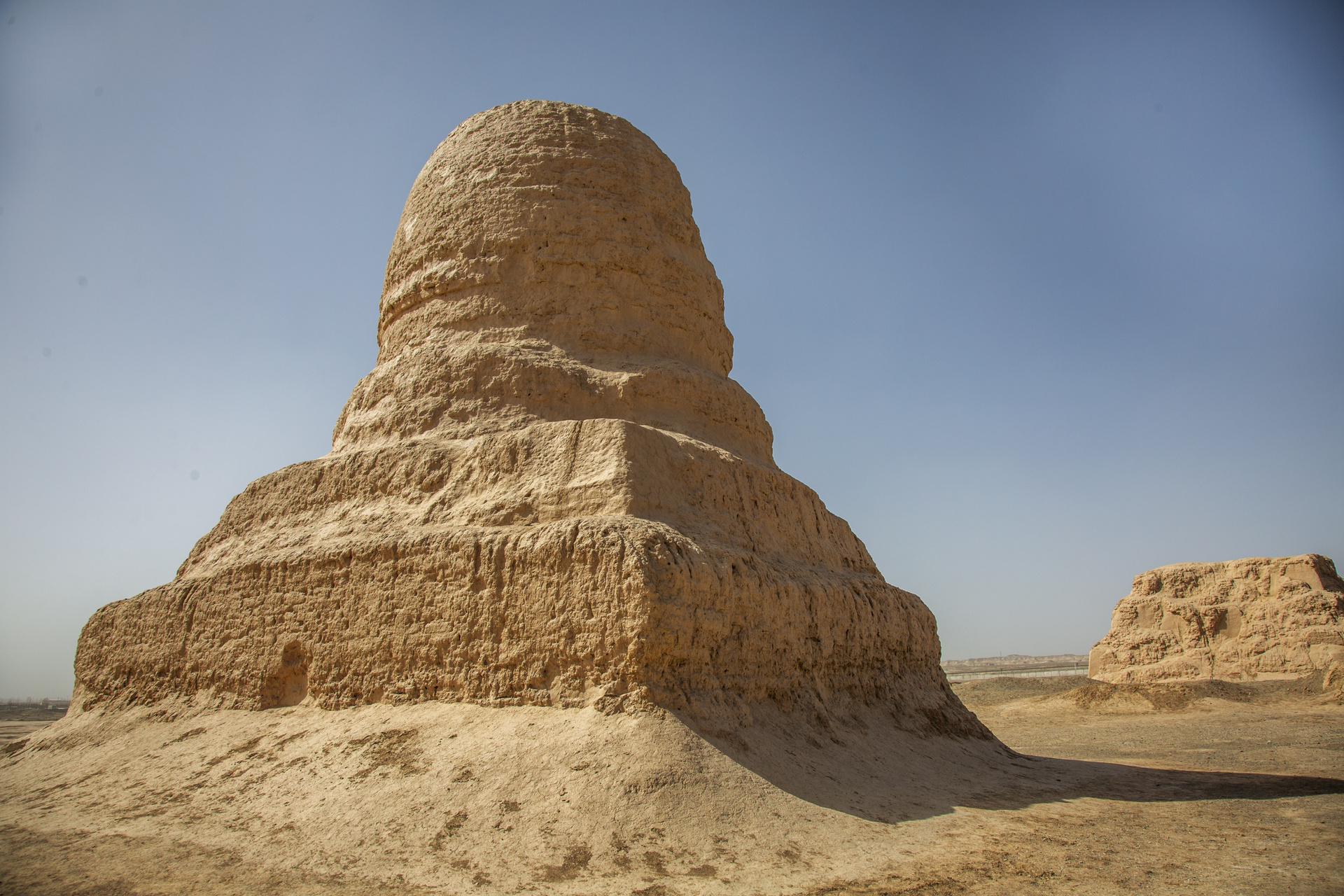 新疆喀什 莫尔寺遗址 莫尔佛塔(寺庙532) 莫尔佛塔位于阿图什市区东北