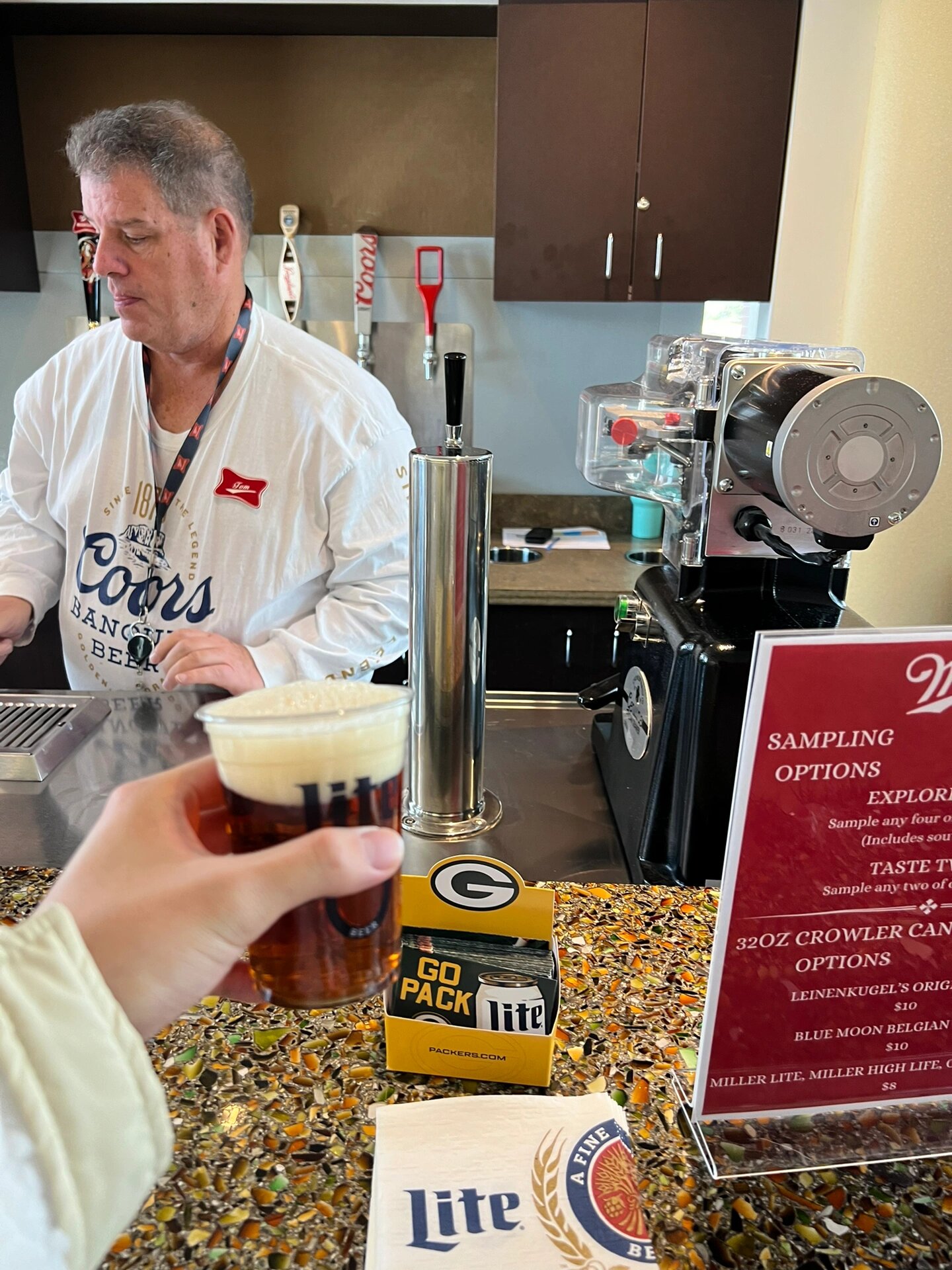 密尔沃基milwaukee旅游攻略-米勒啤酒厂 作为美国midwest大区的留子