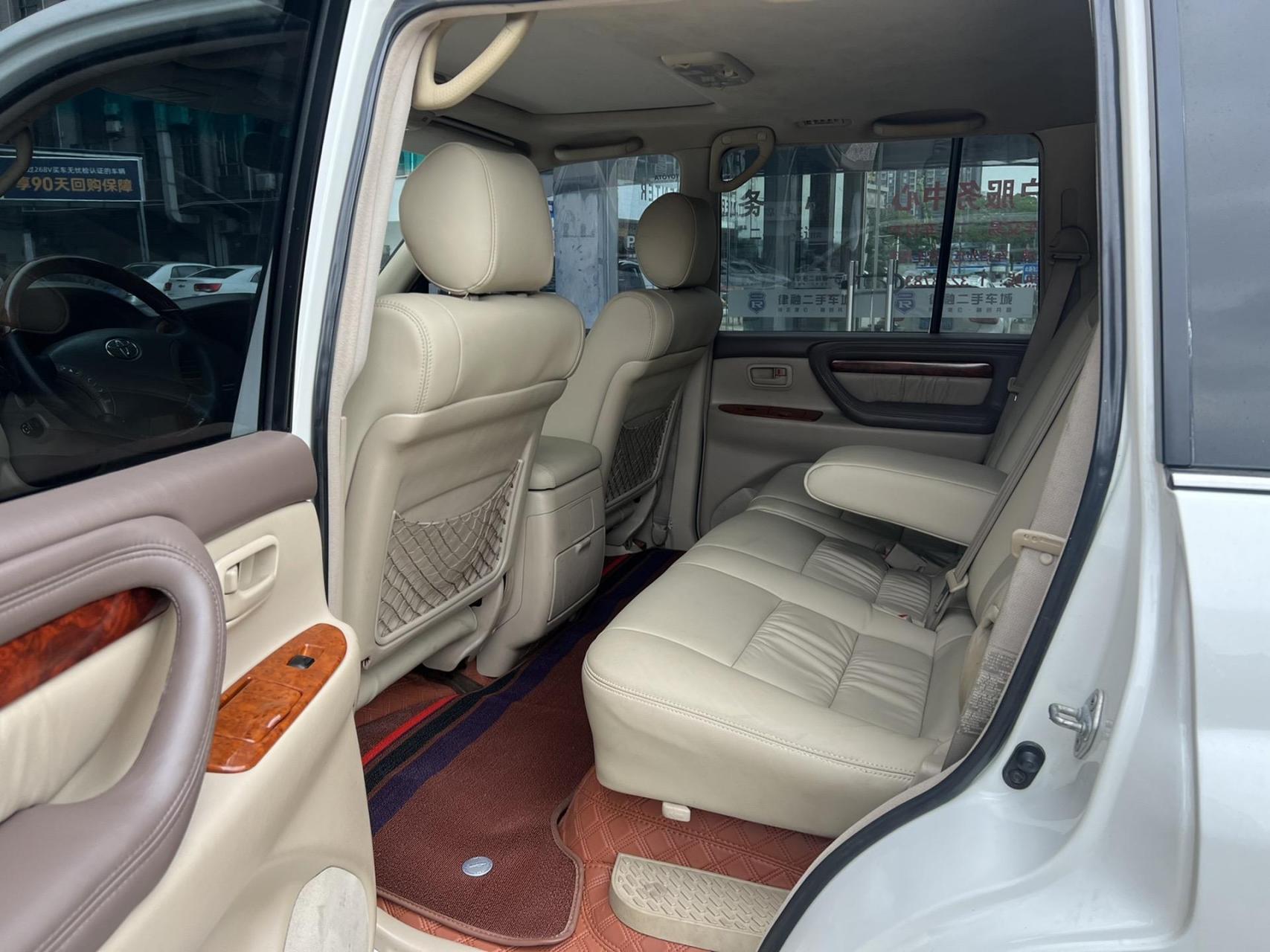 哇,大货,2003年12月上户,2001款 兰德酷路泽(进口) 4700 标,丰田v8