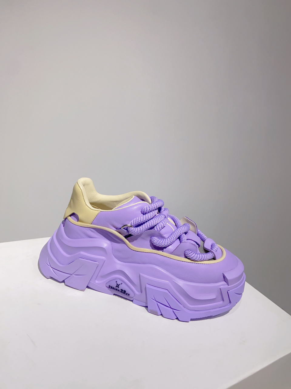 要颜色有颜色,要颜值有颜值, 只能说紫色的扛把子 妥妥的老爹拉风系列