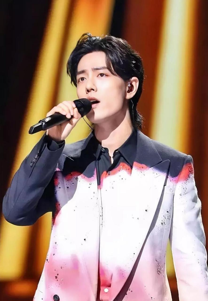 肖战是真唱,没有假唱,在大湾区电影音乐晚会上,他再一次证明了自己.