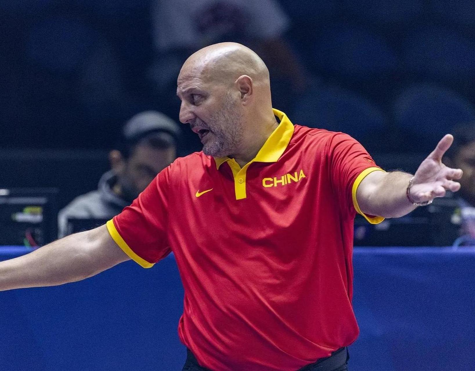 乔尔杰维奇谈dnp王哲林&重用胡金秋:球员会犯错误,教练也会犯错.