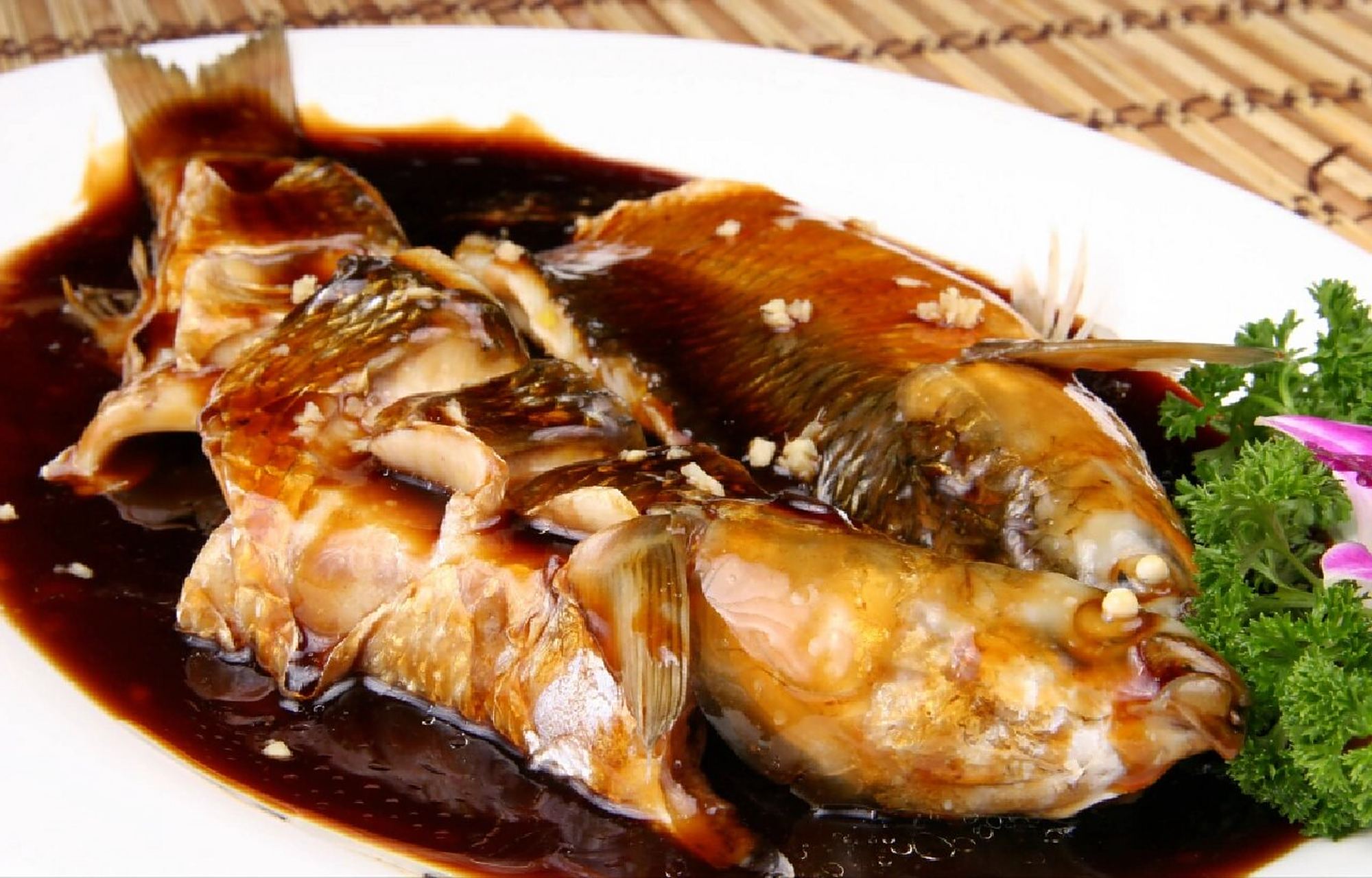 浙菜文化——西湖醋鱼 西湖醋鱼: 西湖醋鱼是杭州名菜