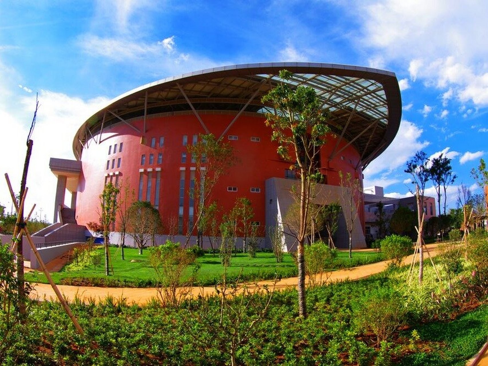 3 middle school of kunming),简称昆三中,学校是云南省一级一等普通