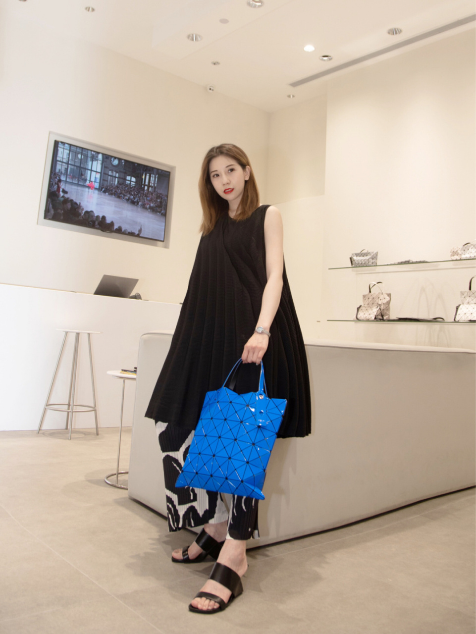 三宅一生褶皱艺术9015夏季0束缚的舒适感 提到褶皱