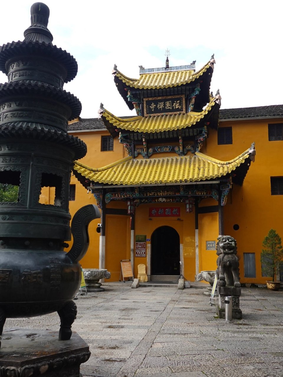 佛教四大名山之:安徽九华山7215 九华山位于安徽省池州市青阳县