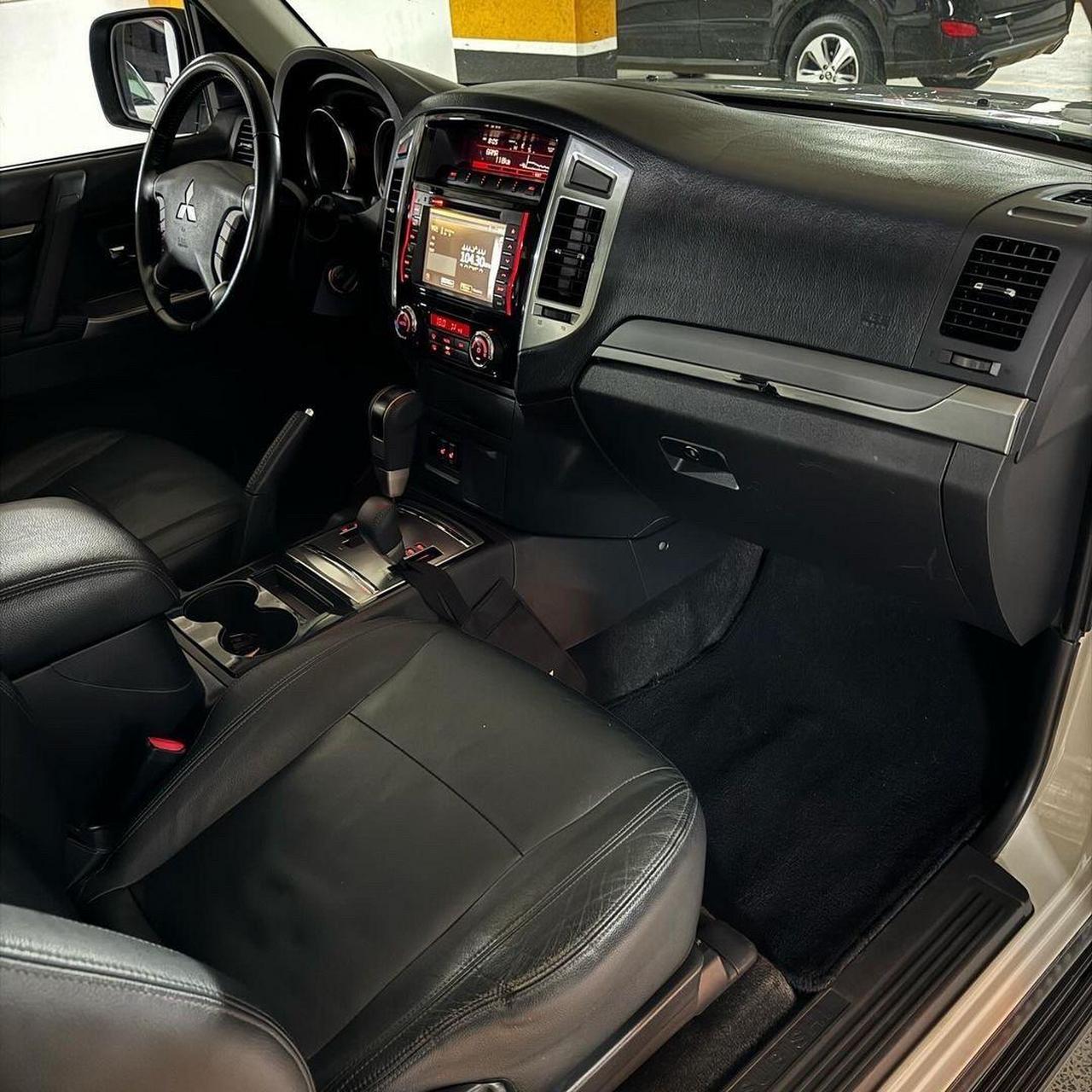 帕杰罗天花板了你见过吗两门柴油4m41,v88