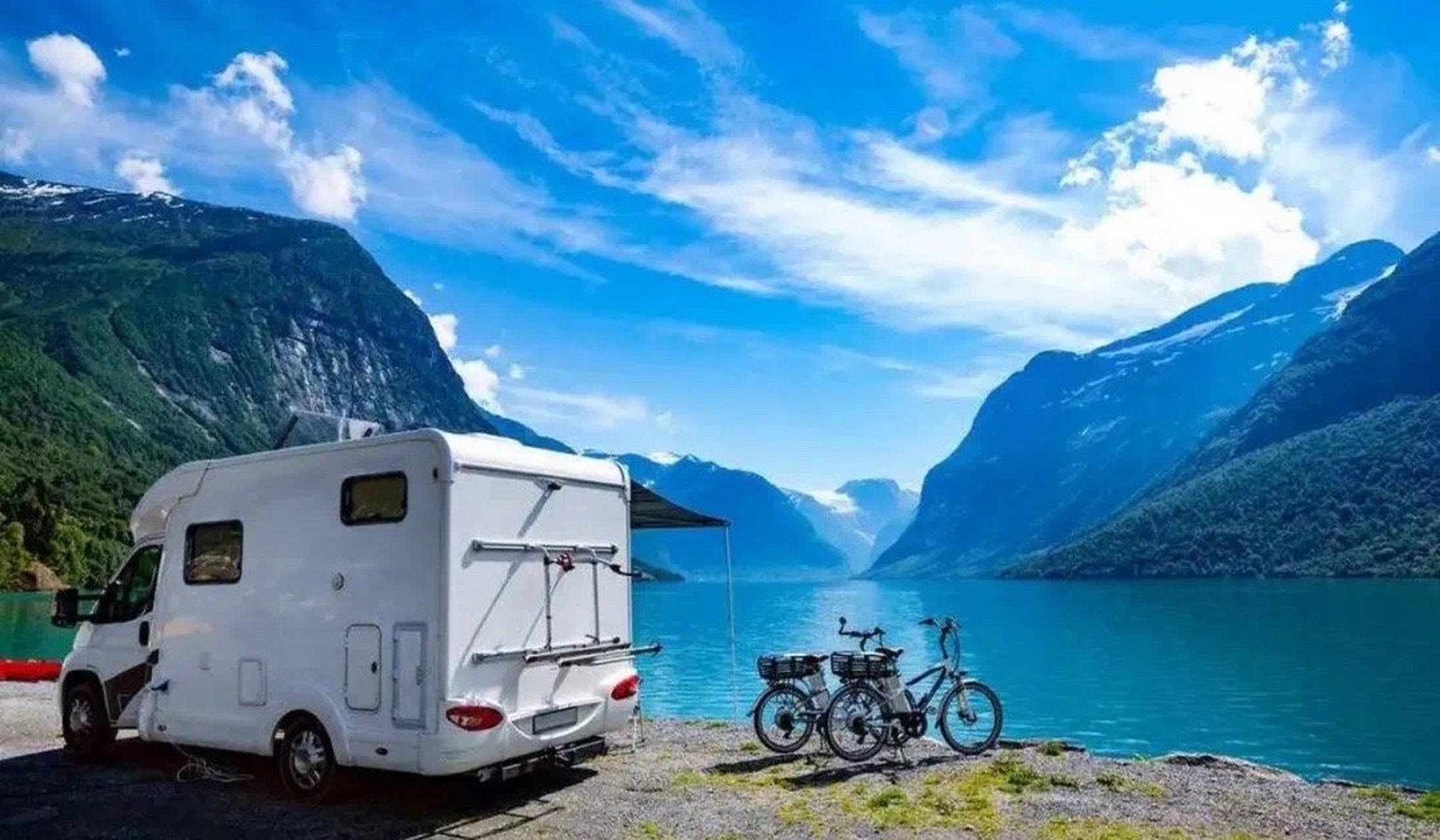 奶爸花3万元将面包车改成房车##向往的房车生活# 对过着"房车生活"的