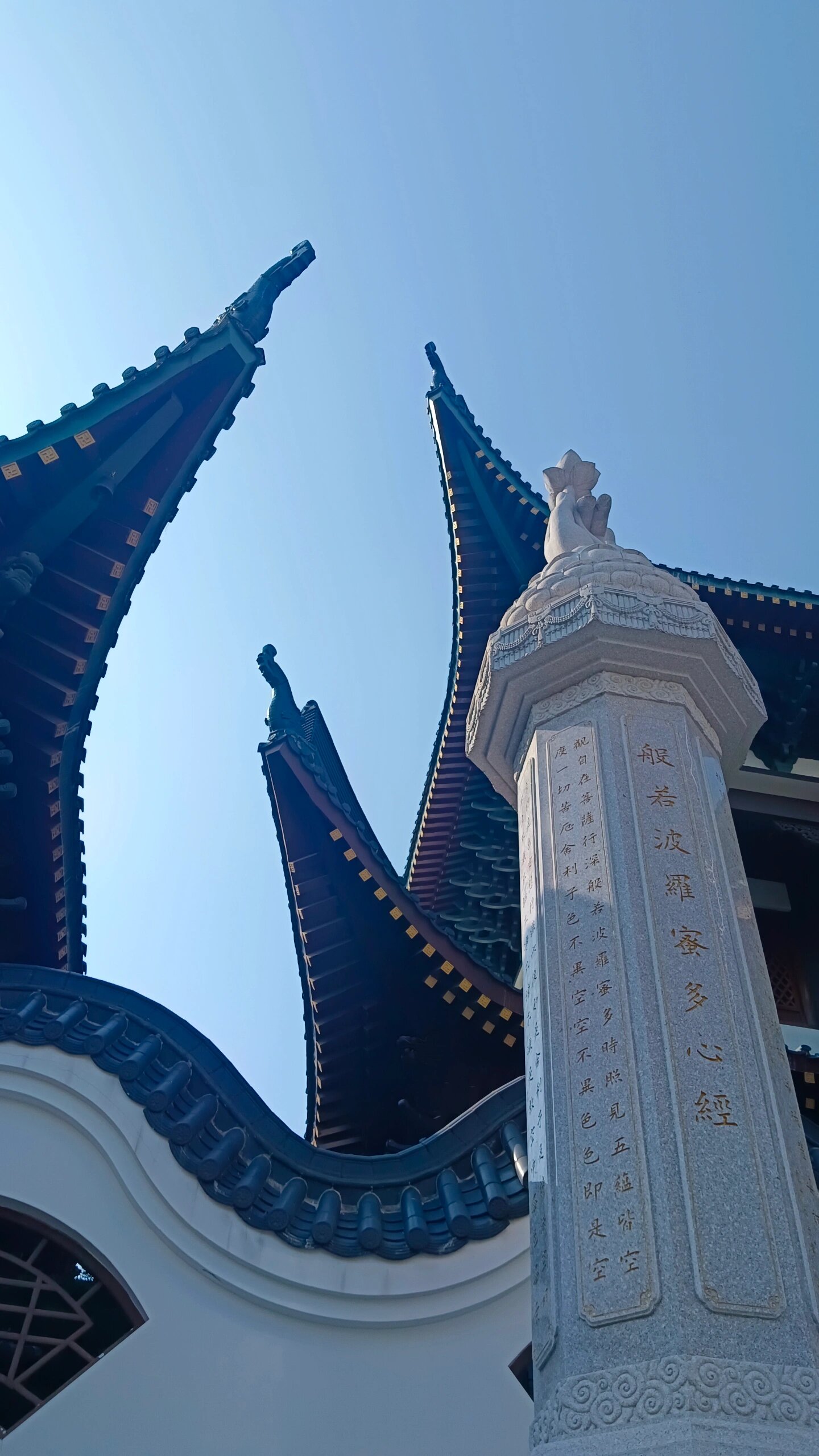 长沙玉泉寺:藏经阁花木深