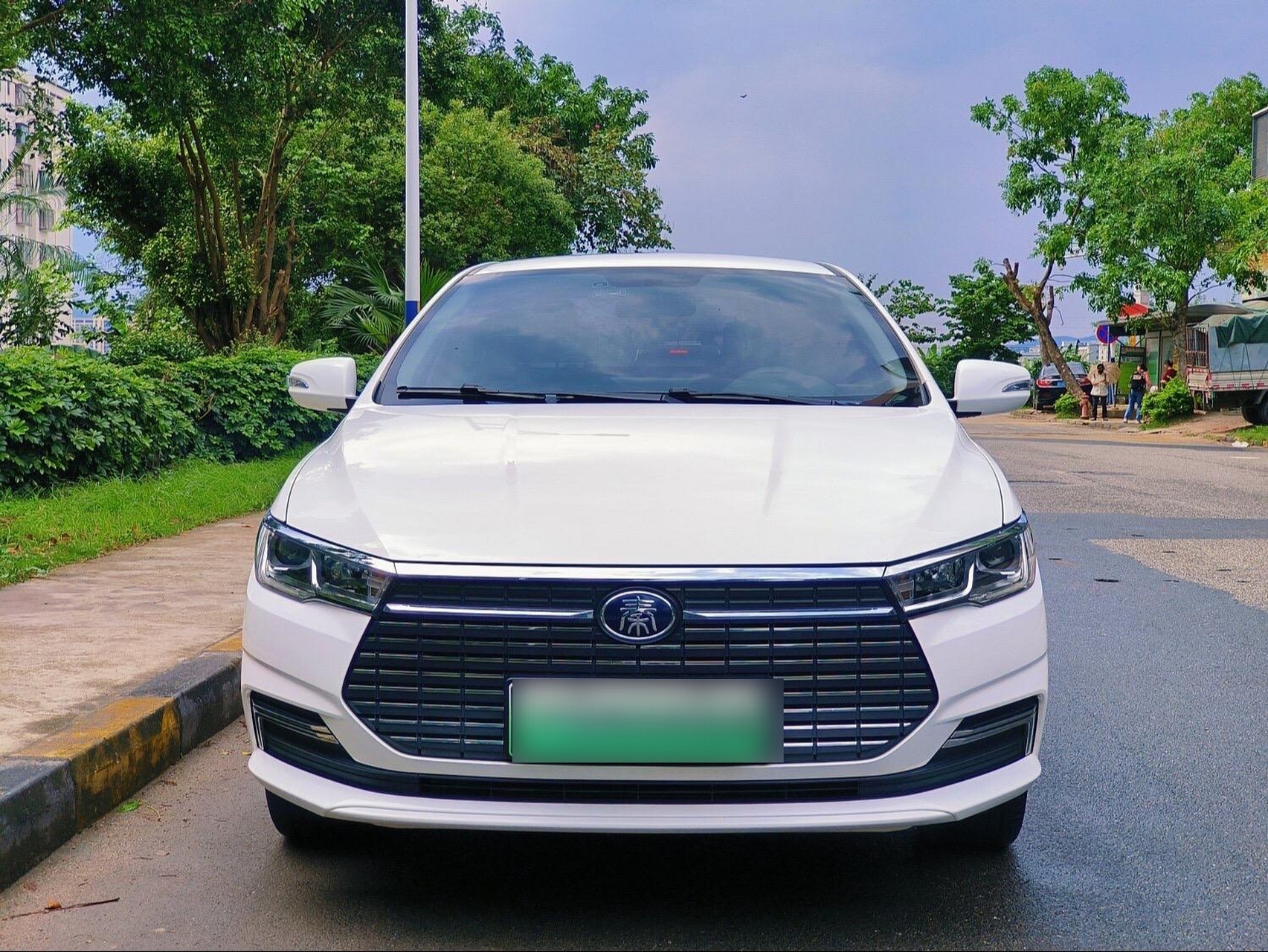 比亚迪秦ev 2021款标准版,纯电动,满电续航405公里,个人 ,一手私家车