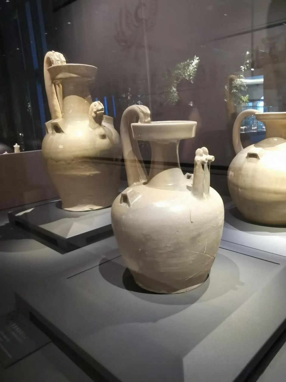 双头的鸡首壶,你们见过吗?古典器形 青瓷 鸡首壶 六朝博物馆