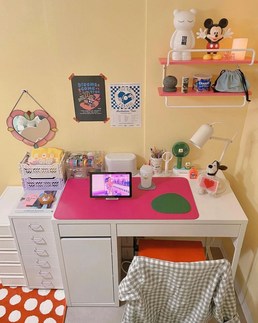 9299女生小户型卧室布置 | 好可爱~90