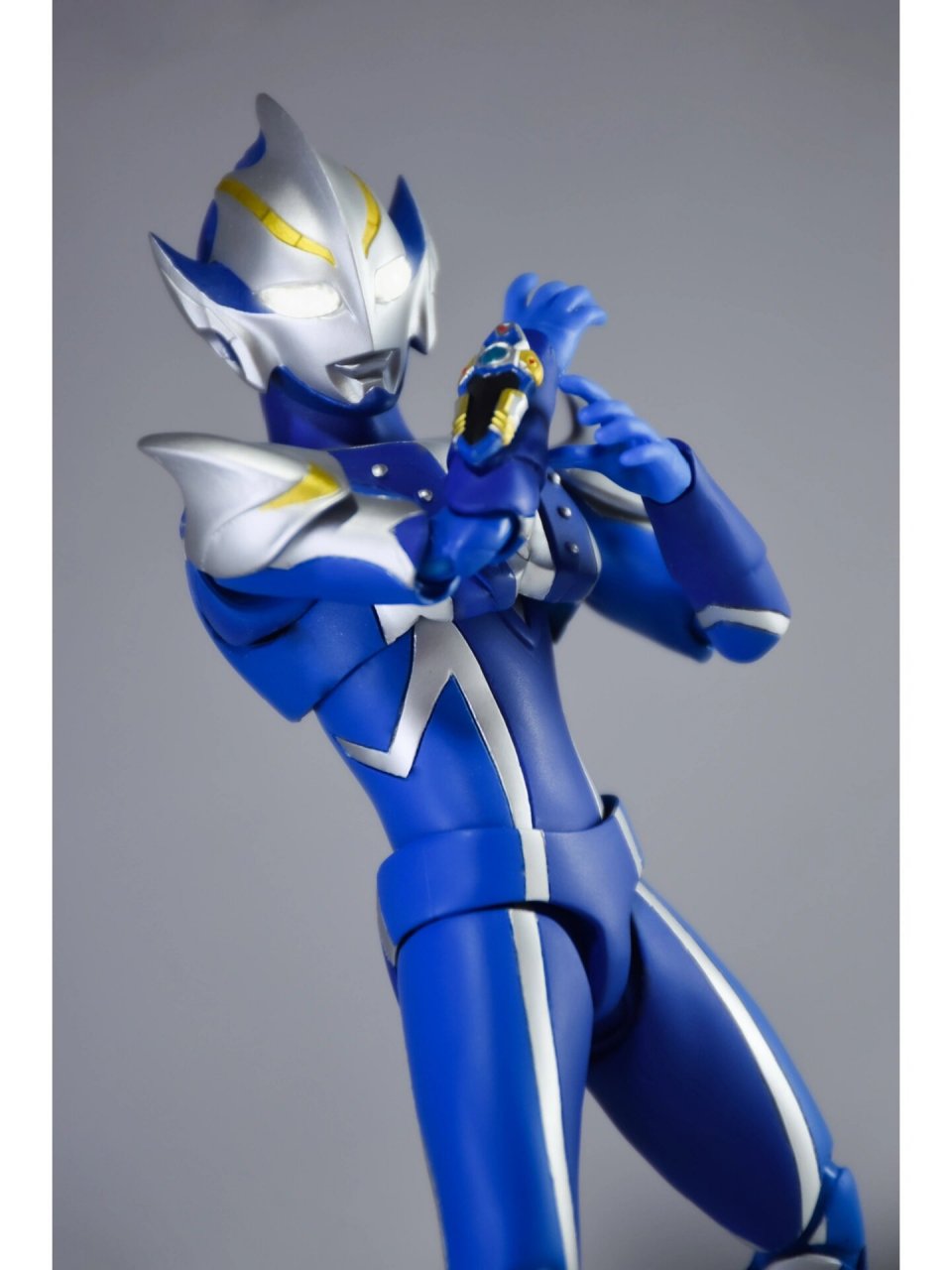 h.figurats 希卡利奥特曼 万代不出?自己造!手工高手在民间!