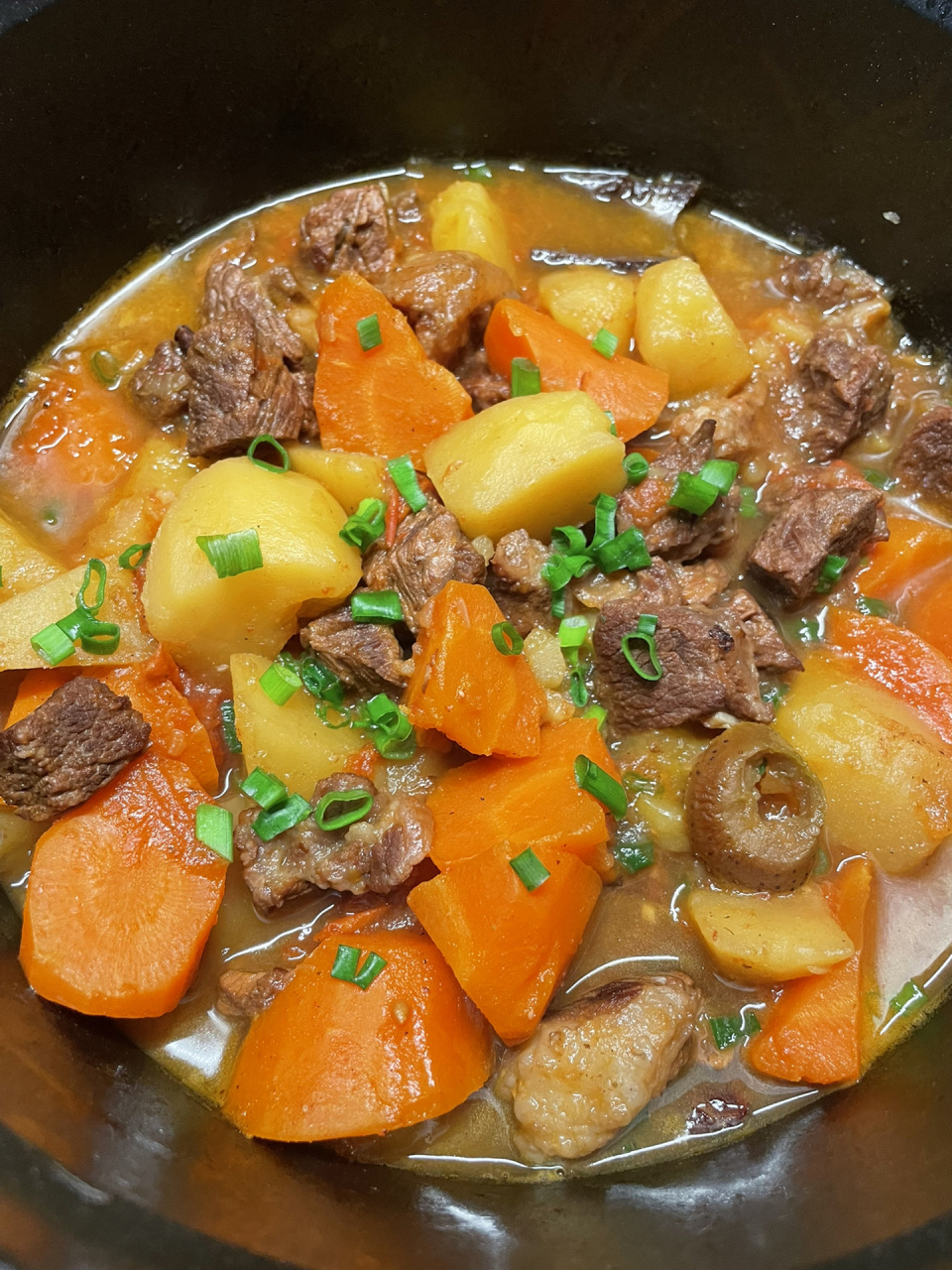 红烧牛肉(牛上脑) 食材: 牛肉500克(肉可以再多点,这个比例菜多肉少)