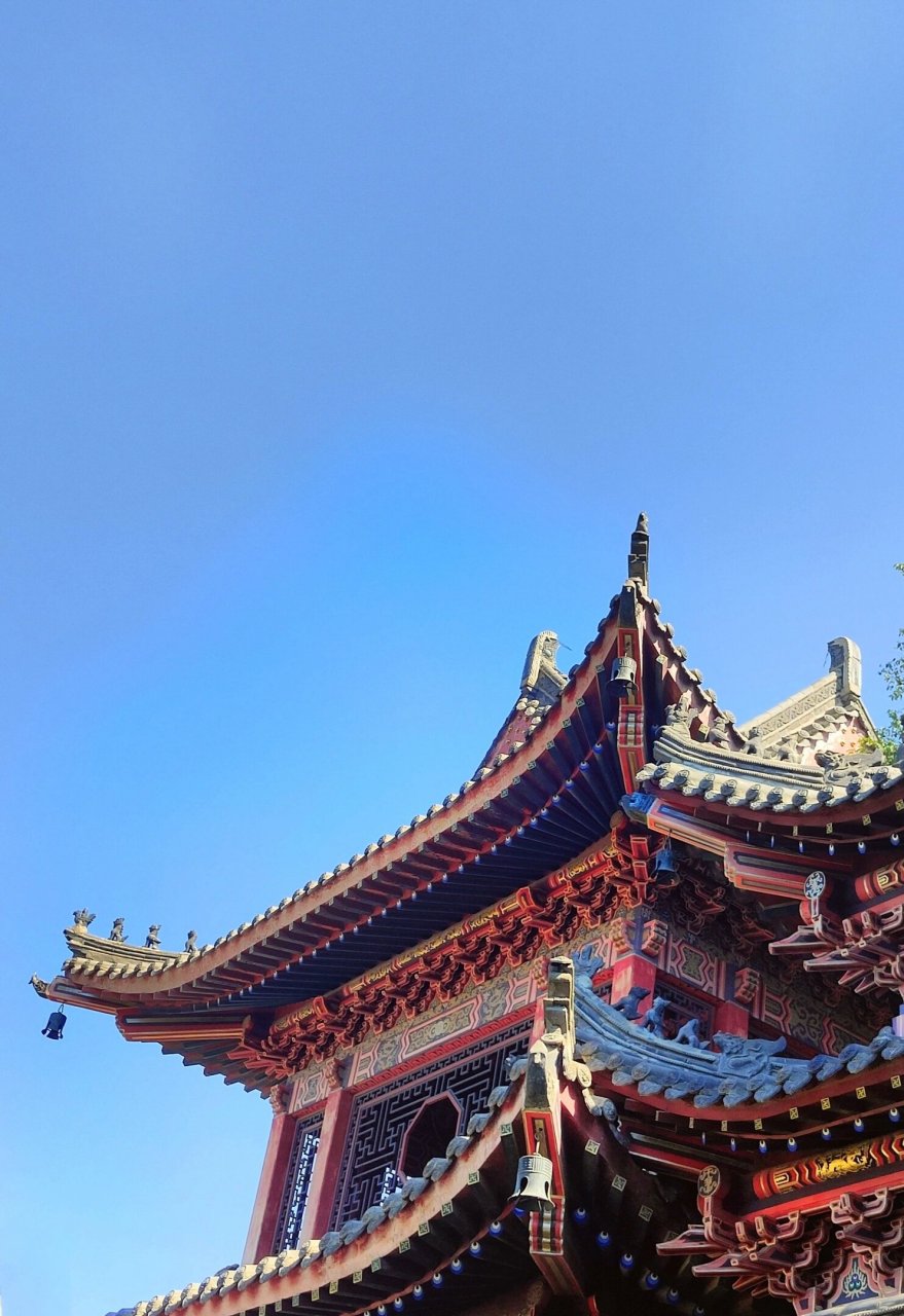 沈阳白塔寺公园 沈阳白塔寺始建于民乐四年,战争中被日军用大炮摧毁